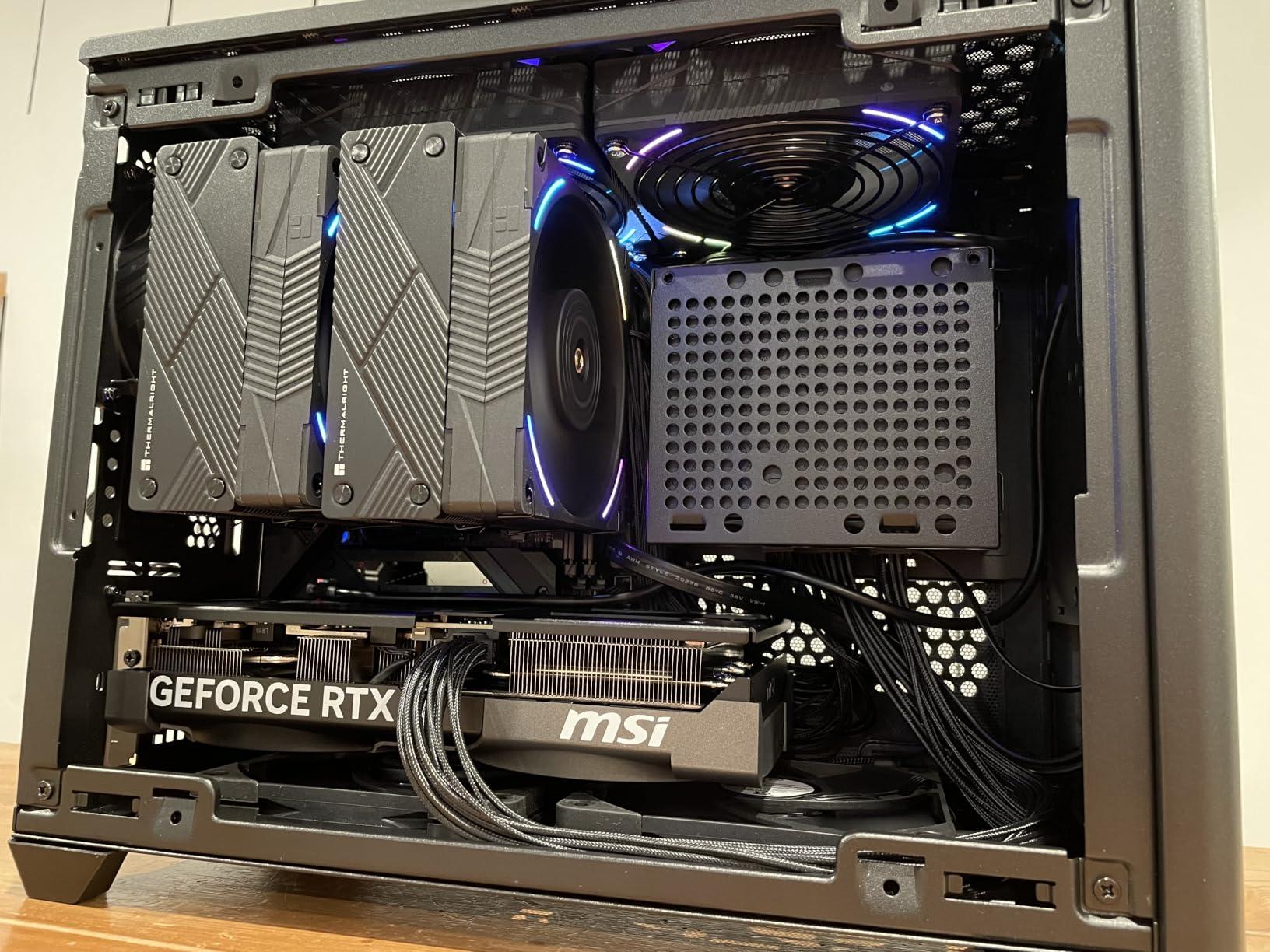 CORSAIR SF750 (2024) Fully Modular Low Noise ATX Power Supply – Black customer photo 1