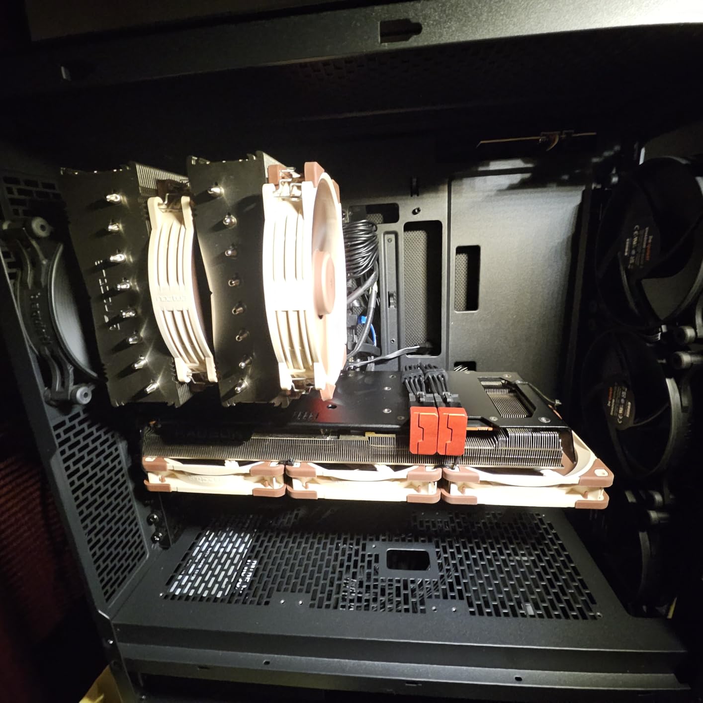 Noctua NH-D15 G2, Quiet High-Performance Dual Tower CPU Cooler, 168mm, 8 Heatpipes, Dual 140mm Fans customer photo 1