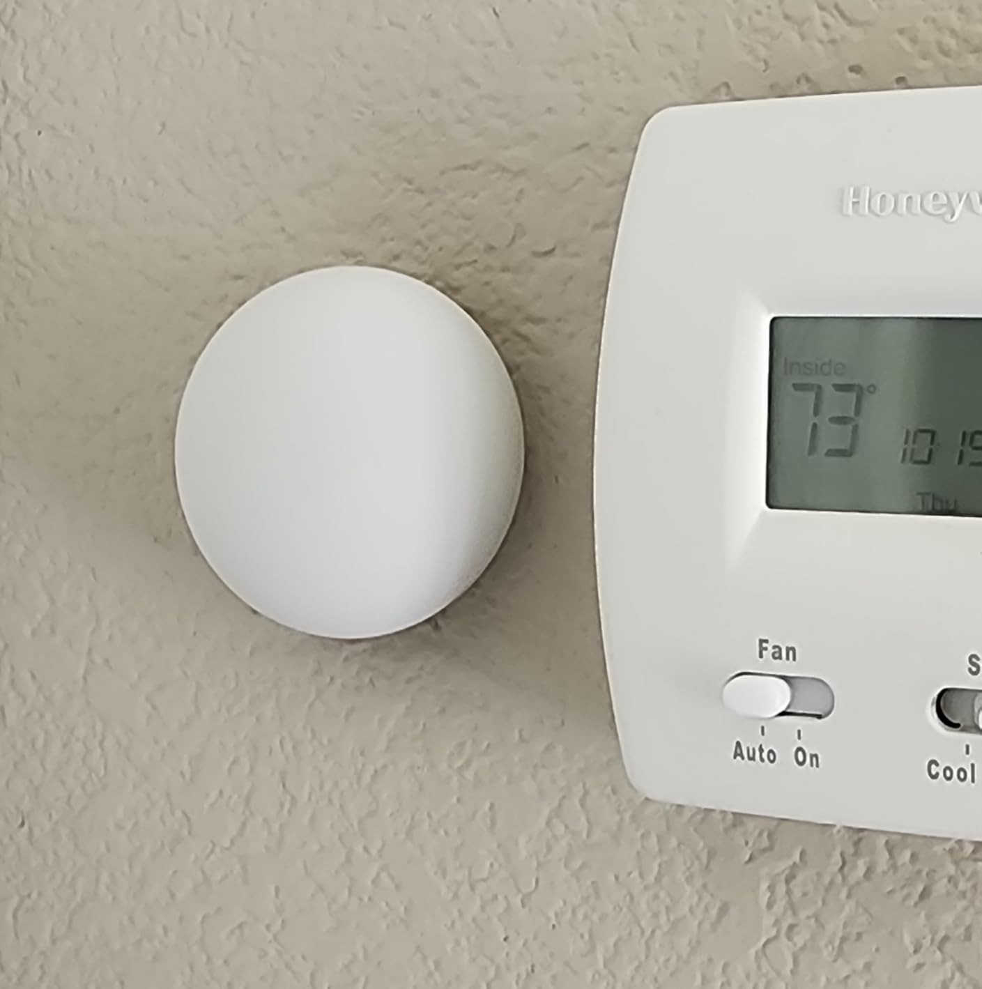 Google Nest Temperature Sensor (2nd Gen) - Room Comfort Sensor with Scheduling - Works with The Nest Learning Thermostat (3rd and 4th Gen) and Nest Thermostat E - Porcelain, White customer photo 1