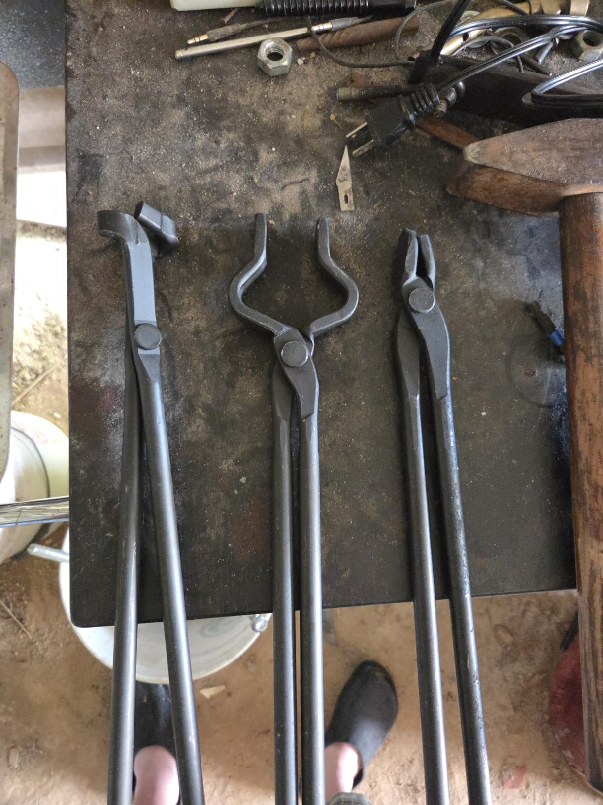 Blacksmith Tongs - V-Bit, Flat, Blade, Square Jaw, Wolf Jaw (5PCS) customer photo 2