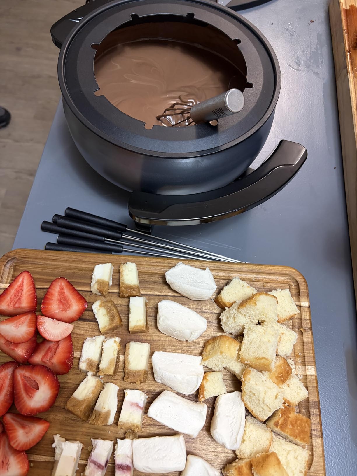 Hamilton Beach 12 Cup Electric Fondue Pot Set with Temperature Control customer photo 2