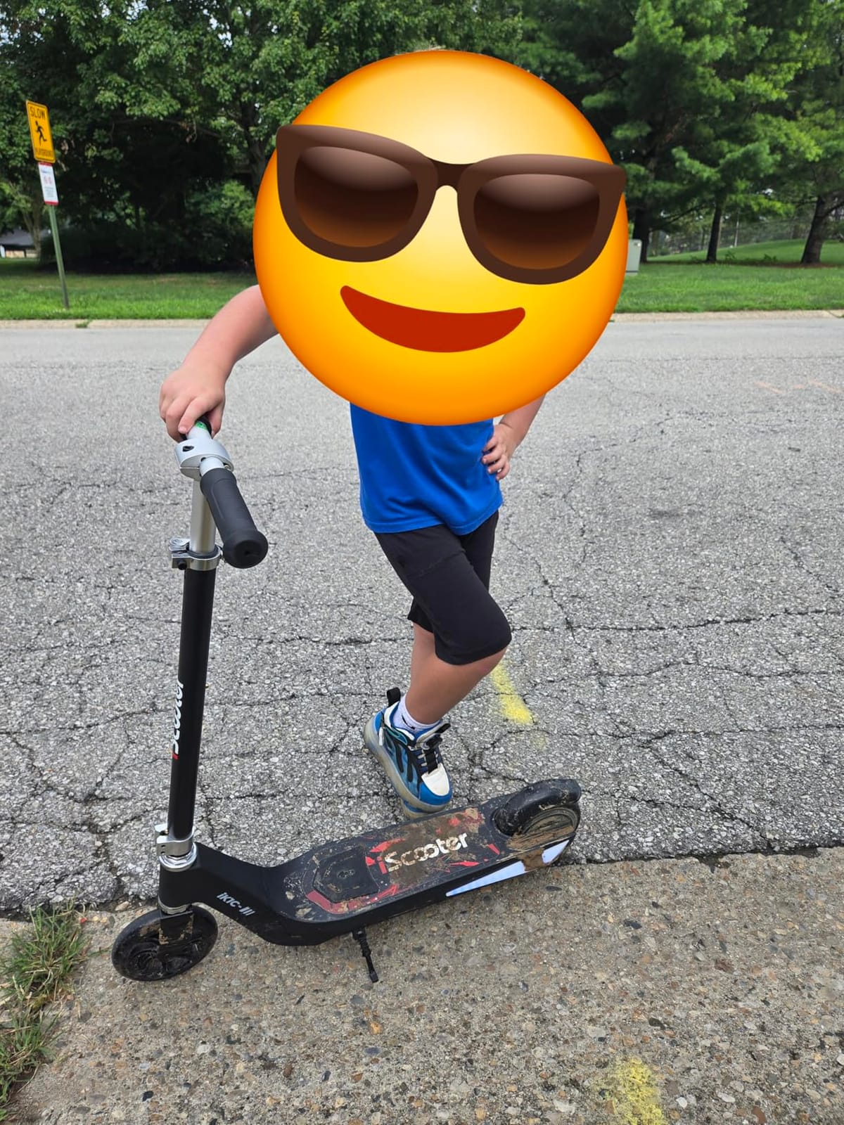 iScooter IK3 Serious Electric Scooter for Kids Aged 6-12 customer photo 1
