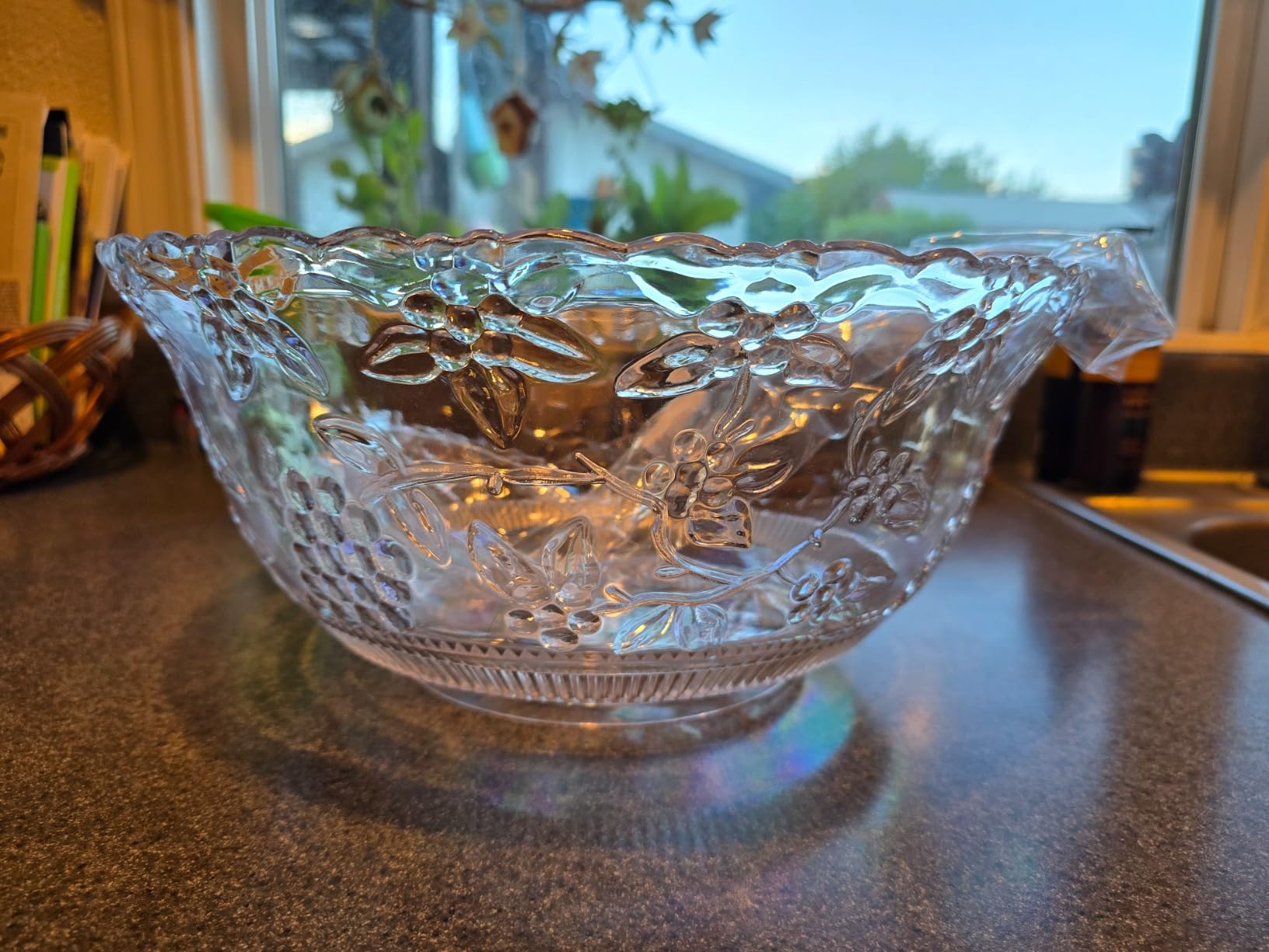 Stock Your Home Premium Plastic Punch Bowl with Ladle, Fancy Disposable Punch Bowls for Parties, Holidays, Schools, Halloween, and More, Quality Glass Like Appearance, Large Punch Bowl with Ladle Set customer photo 2
