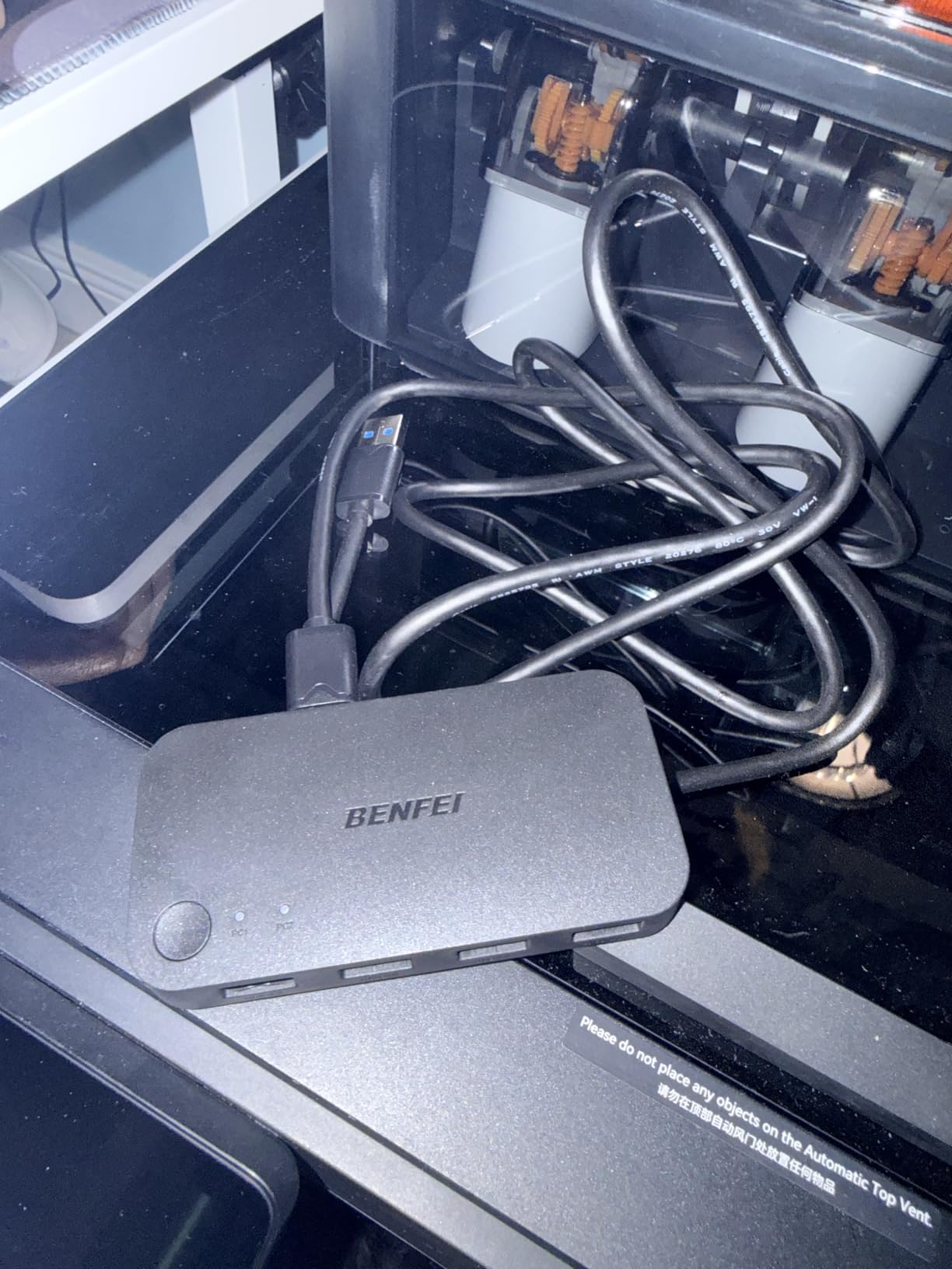 BENFEI USB 3.0 HDMI KVM Switch(8K@60Hz) with 4 USB 3.0 Ports for 2 Computers Sharging Monitor Keyboard Mouse customer photo 2