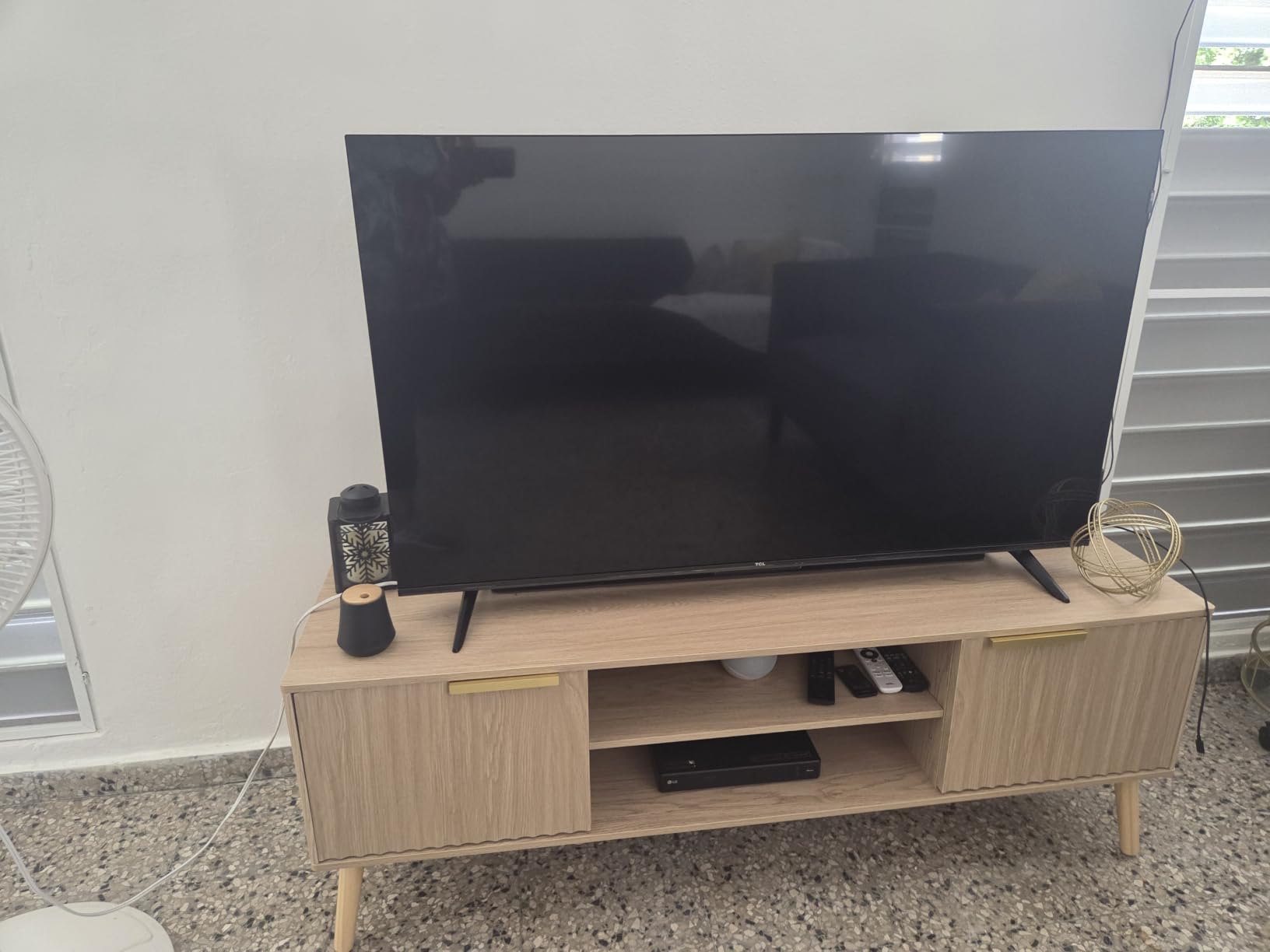 LCRBOL TV Stand with Fluted Doors for TVs up to 65