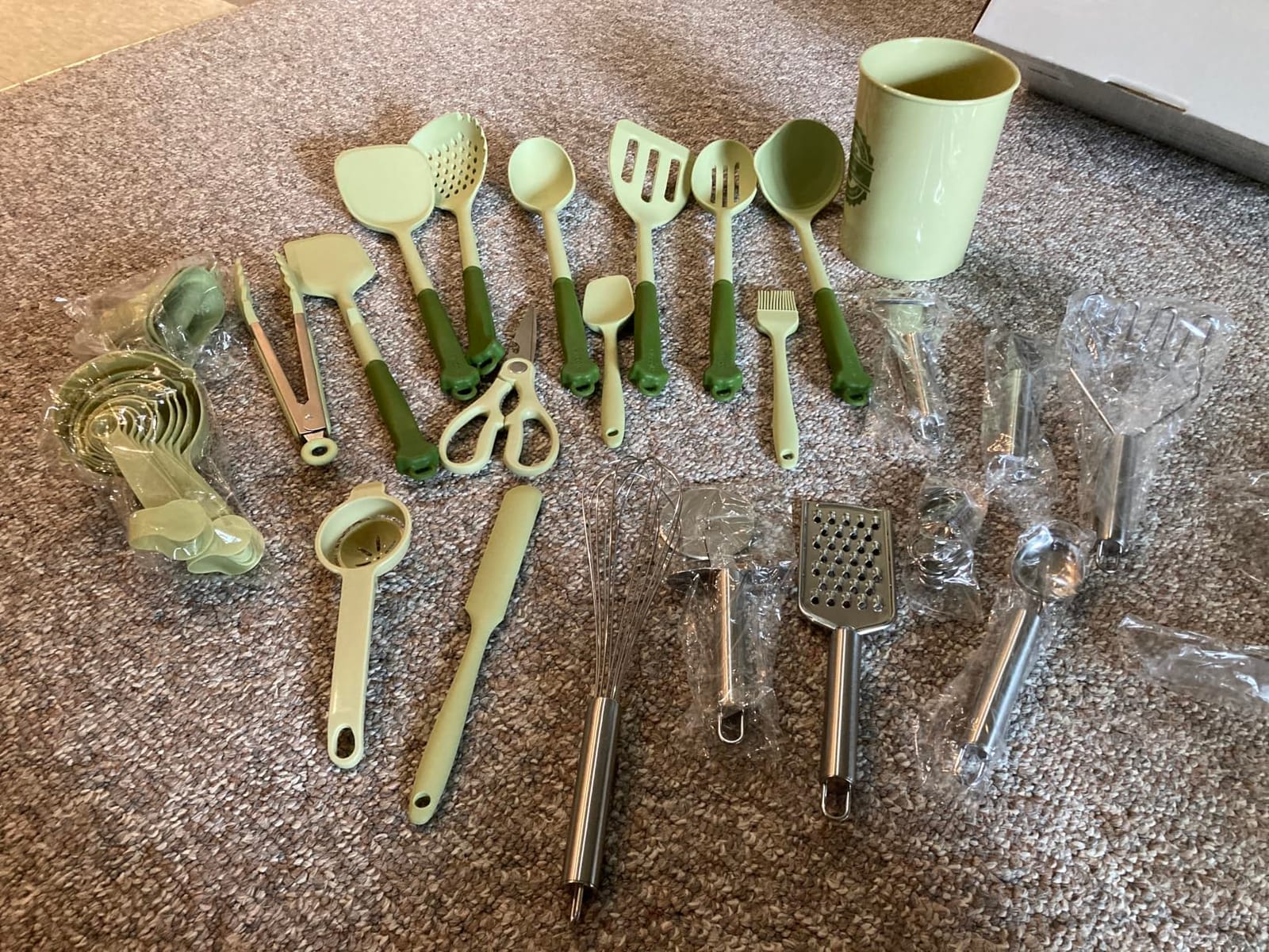 Kikcoin 43 PCS Silicone Kitchen Utensils Set, Dishwasher Safe Kitchen Cooking Utensils Set, 446°F Spatulas Silicone Heat Resistant, Non Toxic Silicone Utensils Set With Two-Tone Grip Handles, Gray customer photo 1