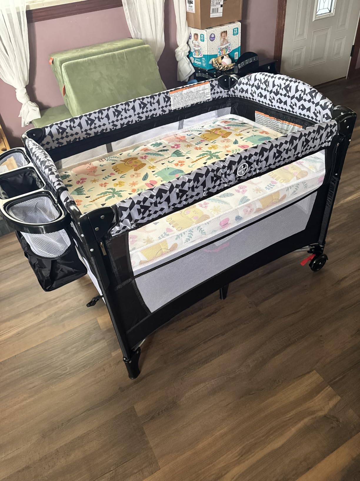 Xilingol 5-in-1 Pack and Play with Changing Table, Baby Bassinet Bedside Sleeper with Storage Bag & Music Box, Portable Baby Crib with Carry Bag, Foldable Playard with Bassinet for Newborn to Toddlers customer photo 2