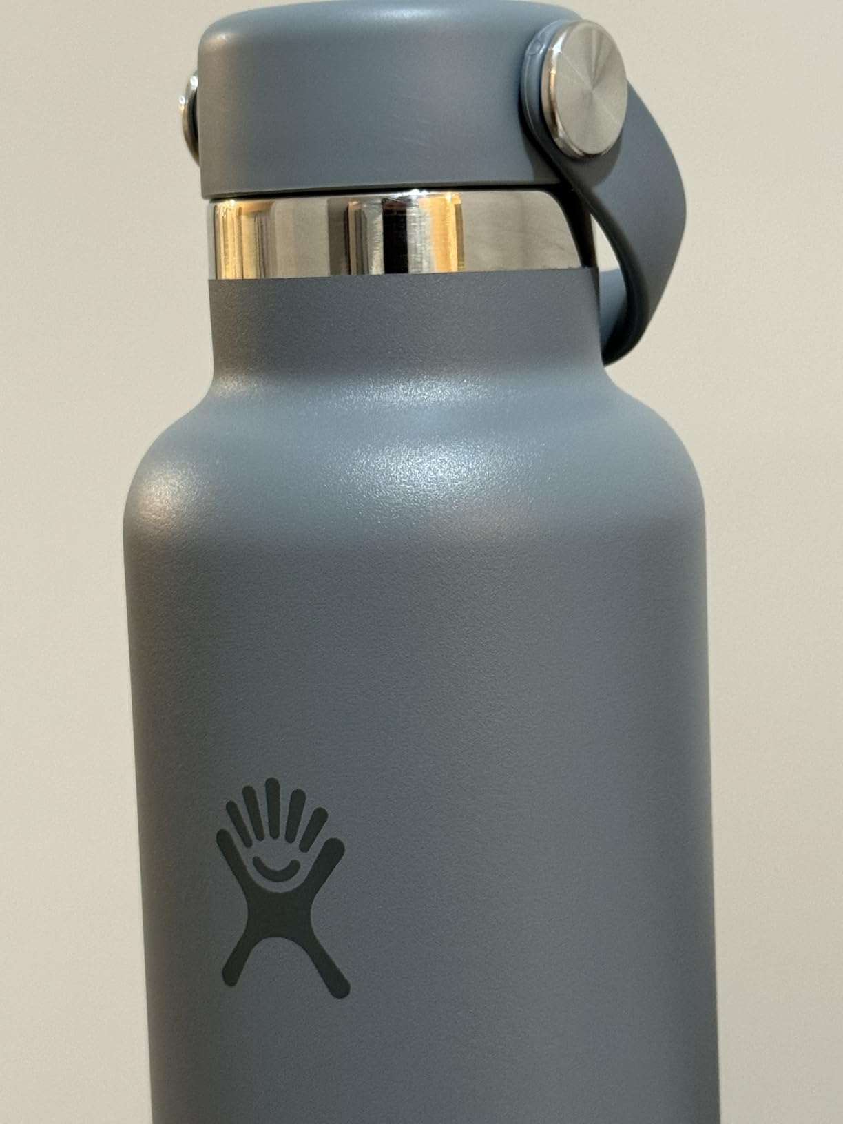 Hydro Flask Water Bottle - Insulated Stainless Steel - Non Spill, Leakproof in 24 Oz Agave Green | Stainless Steel, Leakproof, Cupholder Compatible – Insulated Cold 24 Hrs & Hot 12 Hrs – Agave customer photo 1