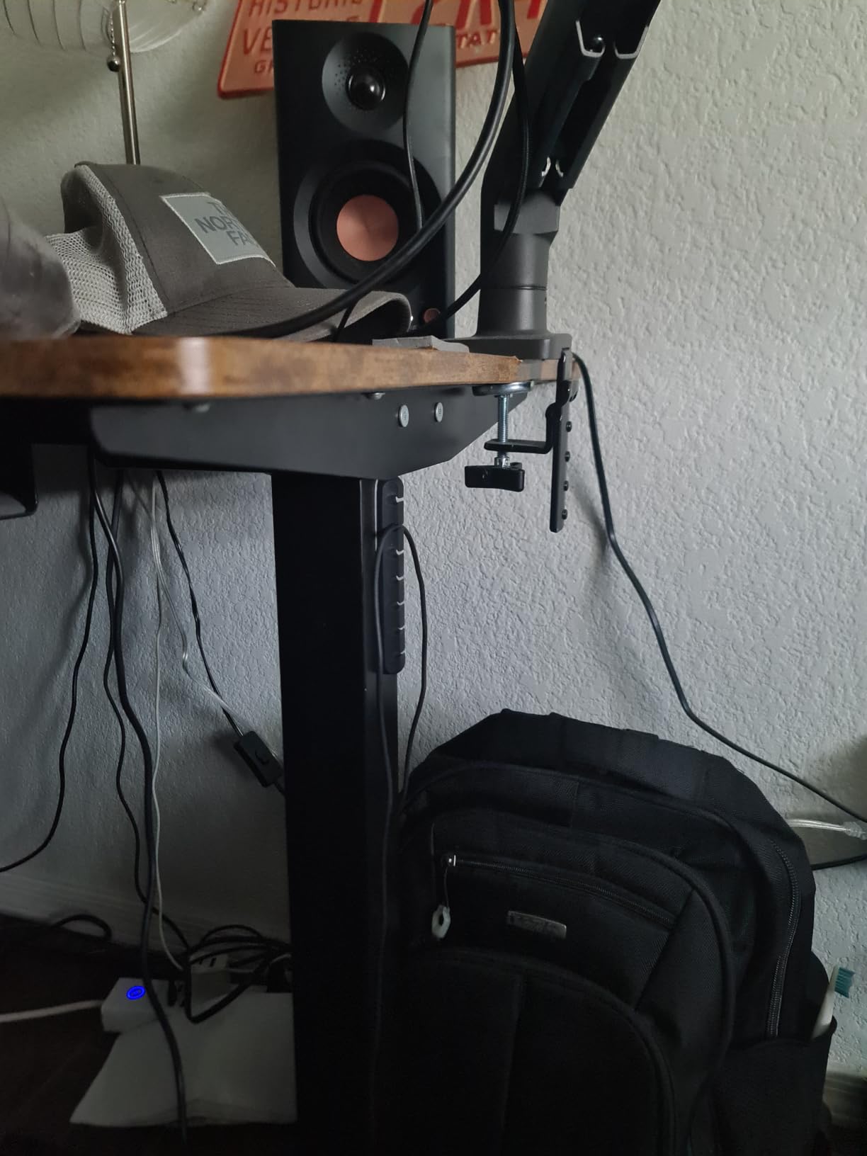 Edifier MR3 Powered Studio Monitor Speakers, Hi-Res Audio Certified Bluetooth V5.4 Active Bookshelf Loudspeakers, 2.0 Computer Speaker with Headphone Output RCA AUX Balanced TRS Input - Black (Pair) customer photo 1