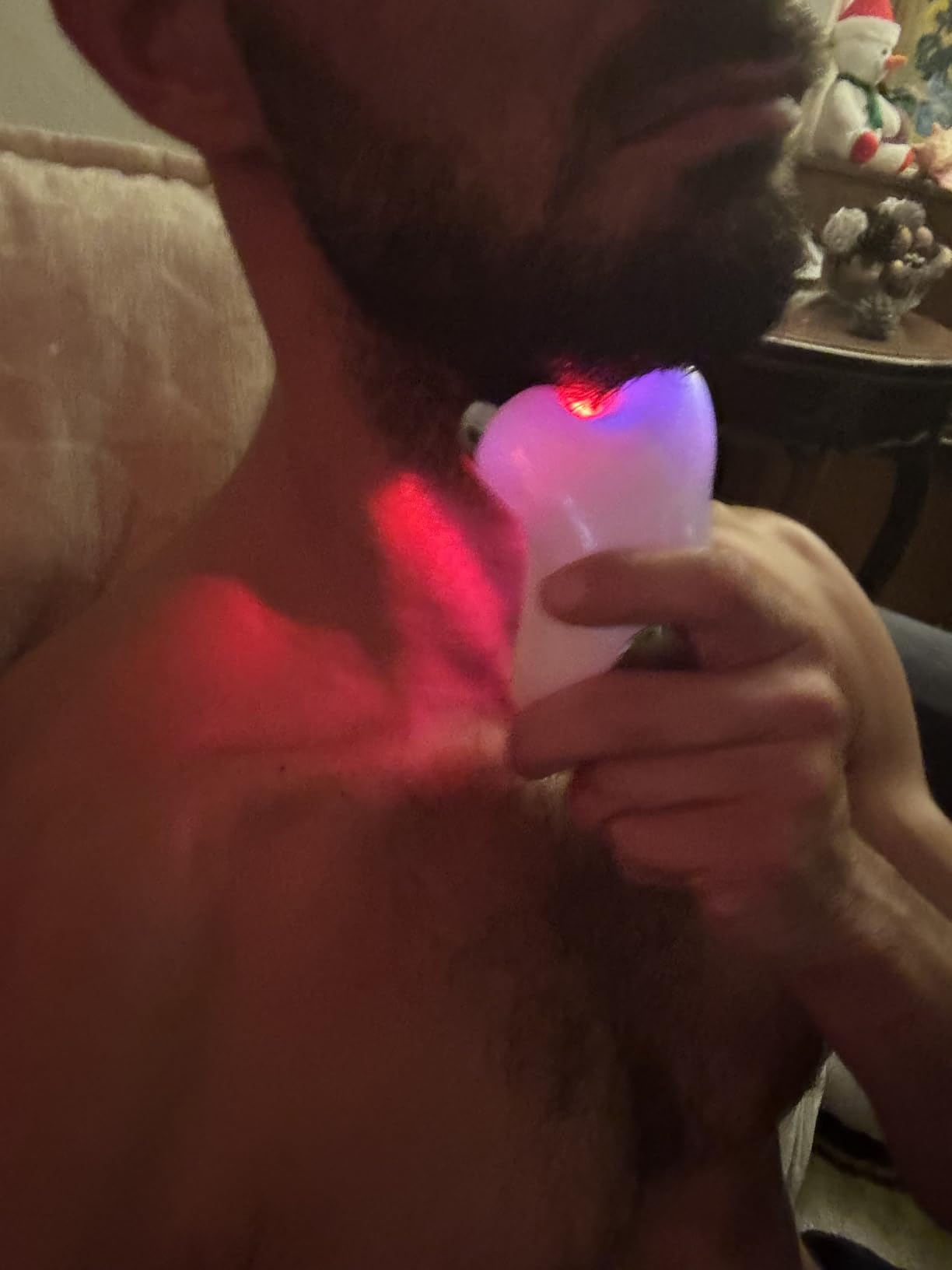 Microcurrent Facial Device,Latest Red Light Technology，Enhances The Ability to Lift The Face and Tighten The Skin，Facial Wrinkle Equipment，Smart Photon Micro-Current Device, Model:EP-300. customer photo 1