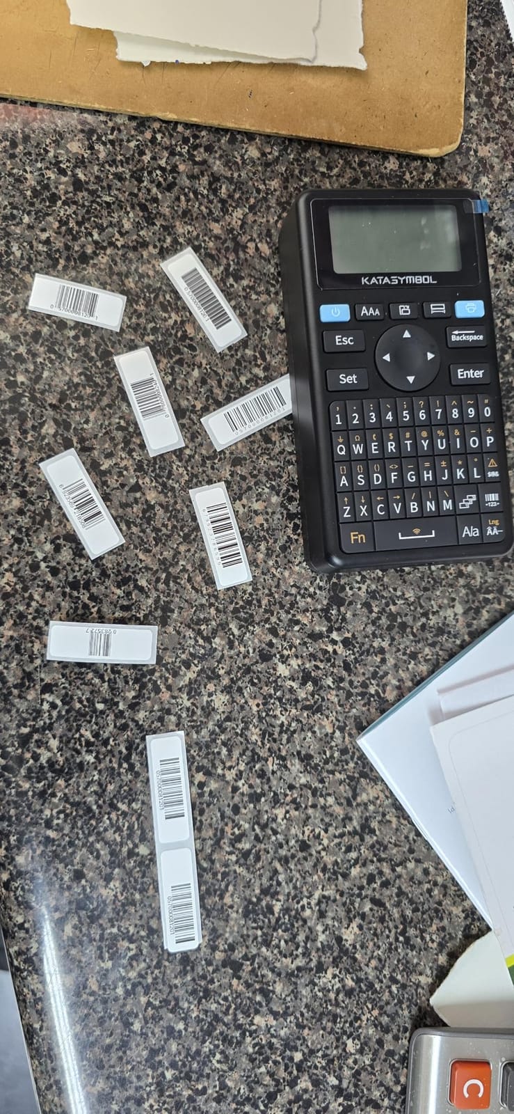 SUPVAN E11 Keyboard & Bluetooth Label Maker Machine with 4 Tapes customer photo 2