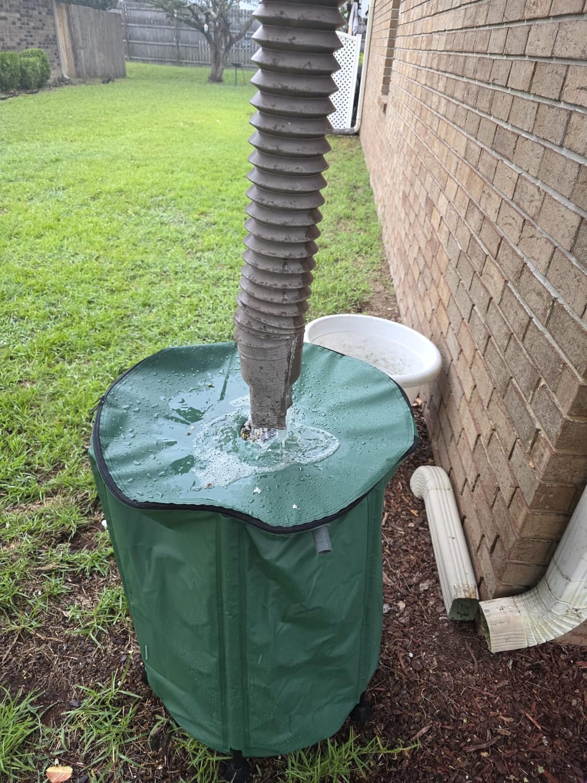 Collapsible Rain Barrel Water Storage Containers-53 Gallon Portable Rainwater Collect System Water Tank to Collect Rainwater from Gutter Downspout Water Catcher with Spigots,Filter＆Overflow Kits customer photo 1