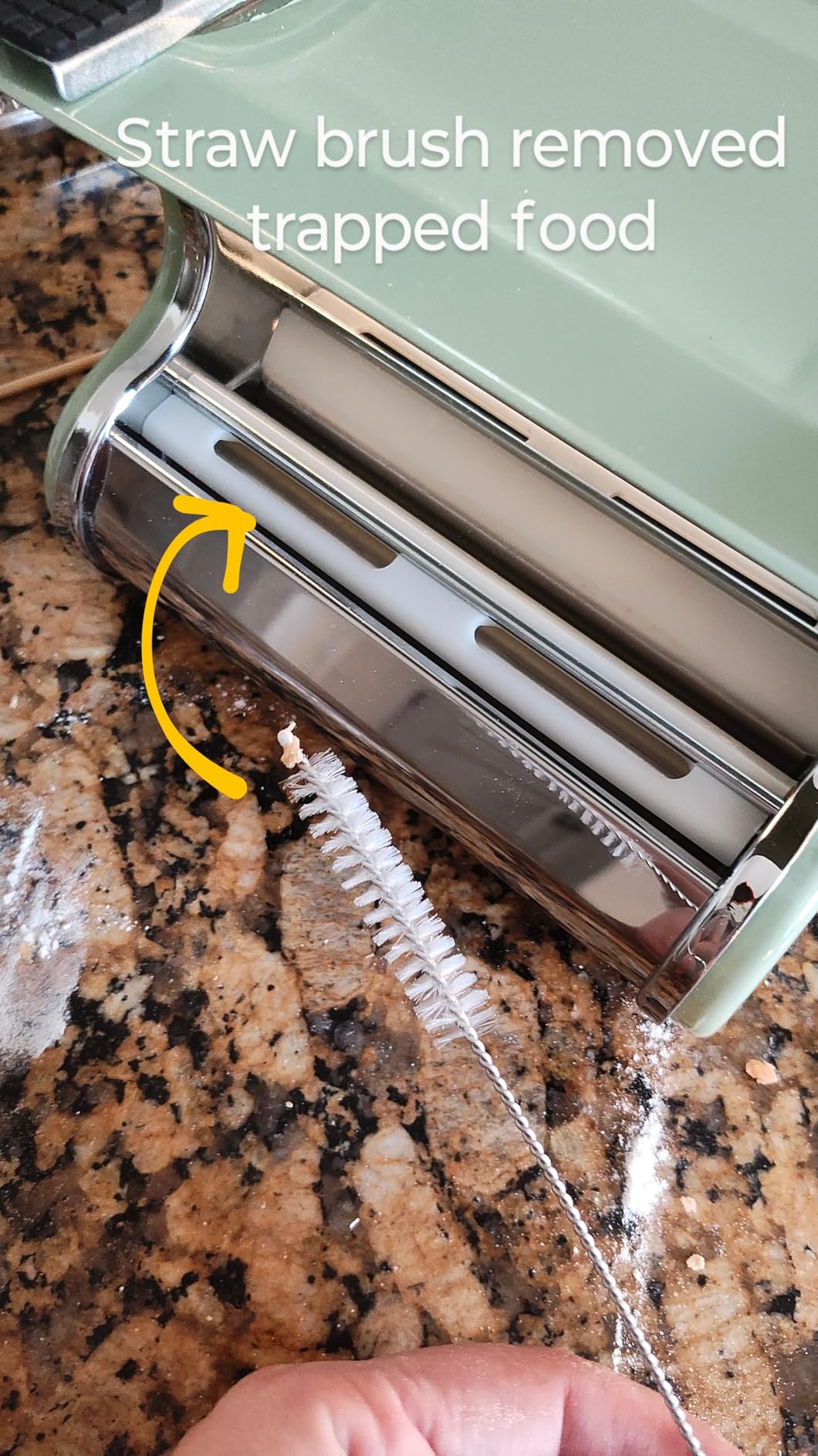 Sur La Table Kitchen Essential Va Bene Manual Pasta Maker Machine Noodle Maker w/Rollers & Cutters - Spaghetti, Fettuccini, Lasagna or Dumpling Skin - Stainless Steel/Juniper Green customer photo 1