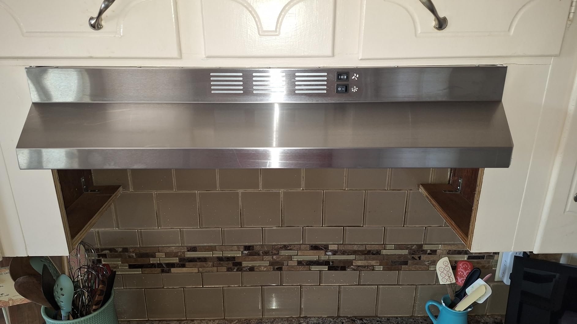 24 inch Range Hood Under Cabinet, Stainless Steel Kitchen Hood customer photo 1