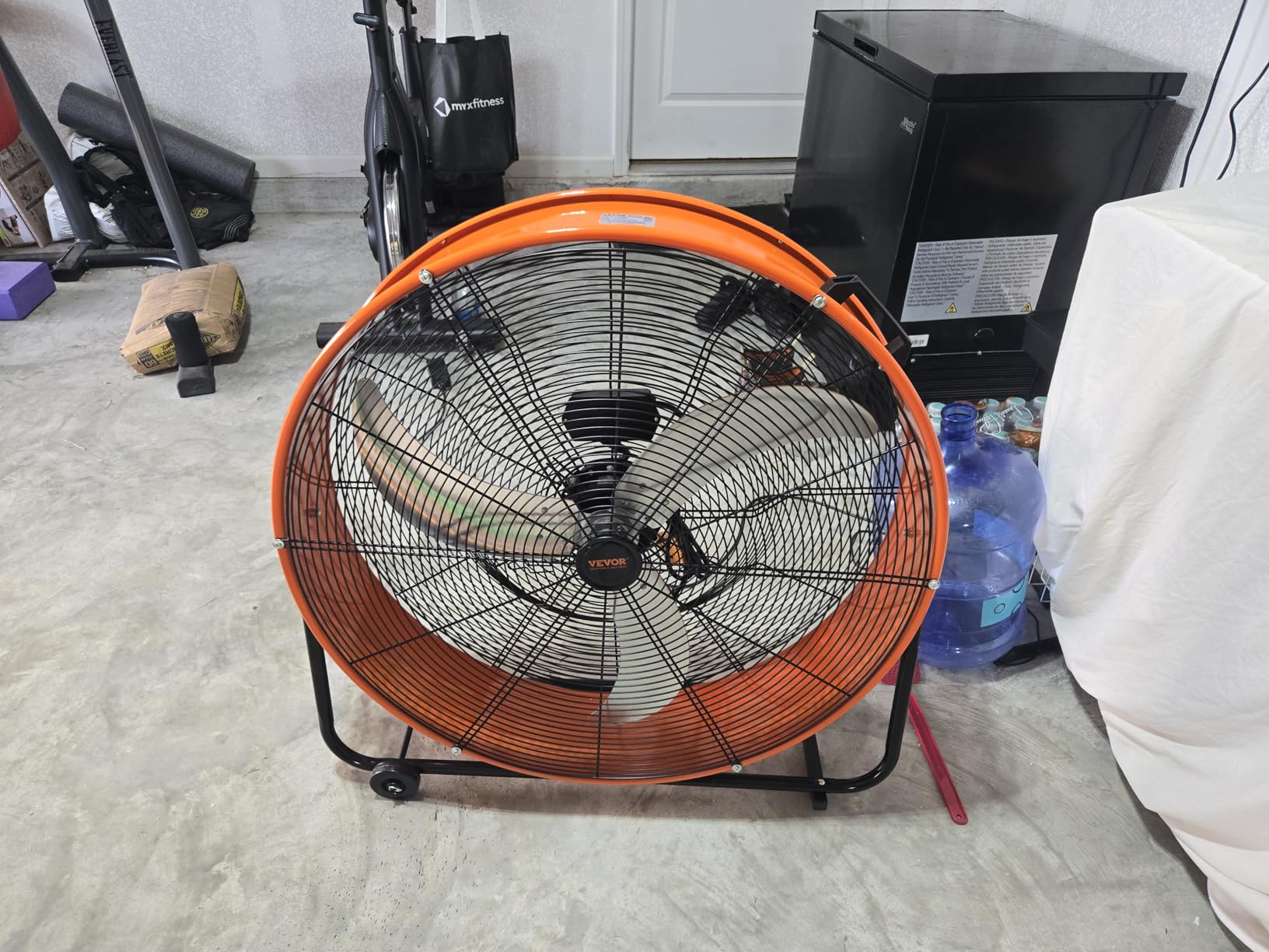 VEVOR Drum Fan, 30 Inch 13000 CFM High Velocity Heavy Duty Floor Shop Fan, 3-Speed, 5ft Cord, 360° Adjustable Tilting, Commercial Industrial Use for Warehouse, Workshop, Factory, Basement customer photo 2