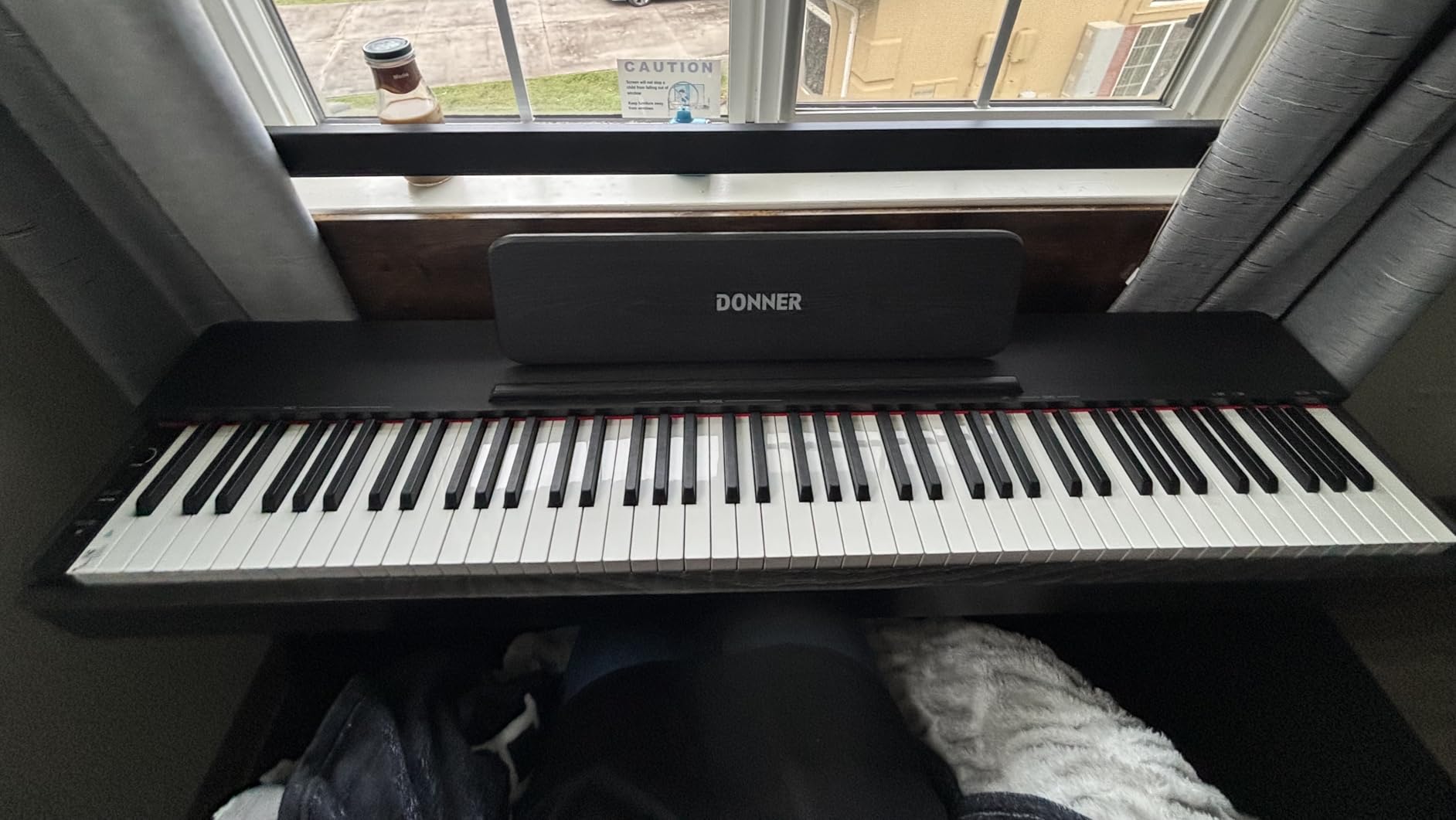 Donner OURA S100 Digital Piano with 88 Key Graded Hammer Weighted Keyboard for Beginner, Full Size Electric Piano Keyboard with Bluetooth, 3 Original Demos, LOCAL OFF, 2x10 W, Piano Three Pedal, Black customer photo 1