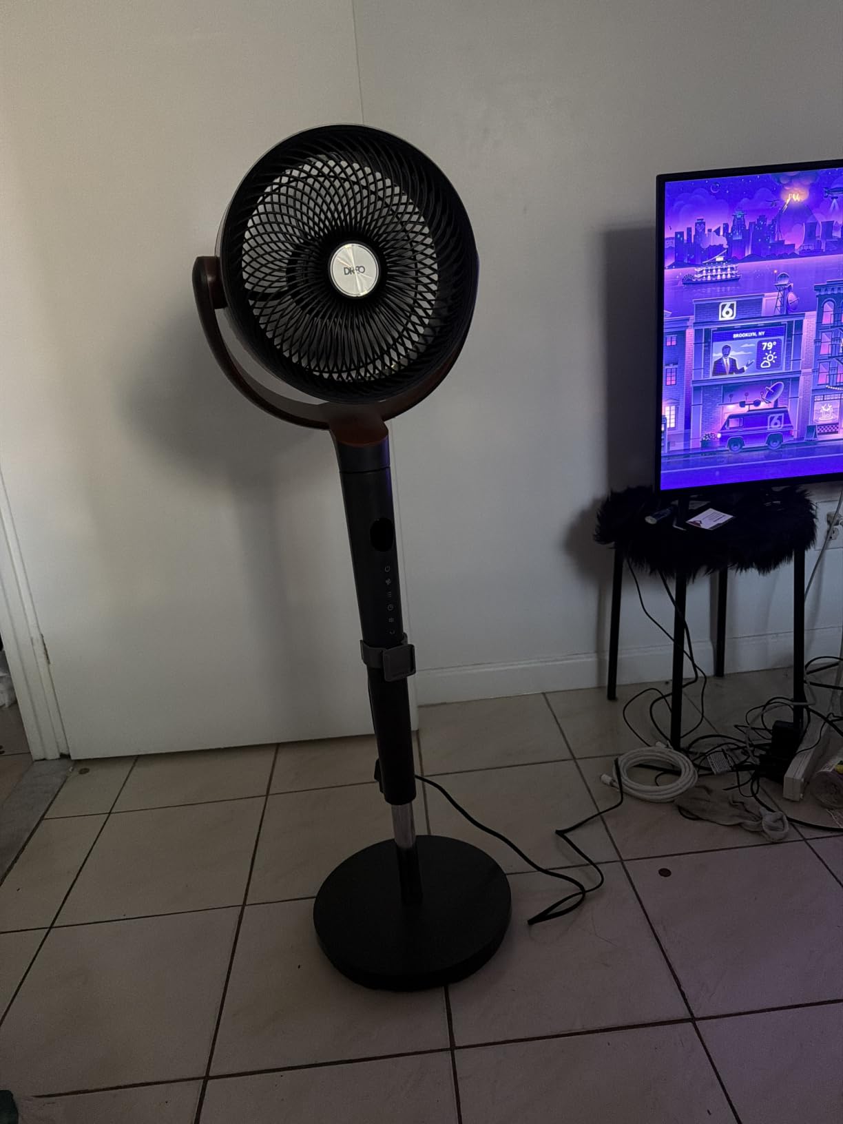 DREO Fan for Bedroom, 2026 Upgraded, 90ft Airflow, Quiet Fan, 90° Oscillating Standing Fan for Whole Room, DC Motor, 8+H Speeds, 3 Modes, 38-42'' Adjustable Height, 8H Timer, 105° Manual Vertical customer photo 2