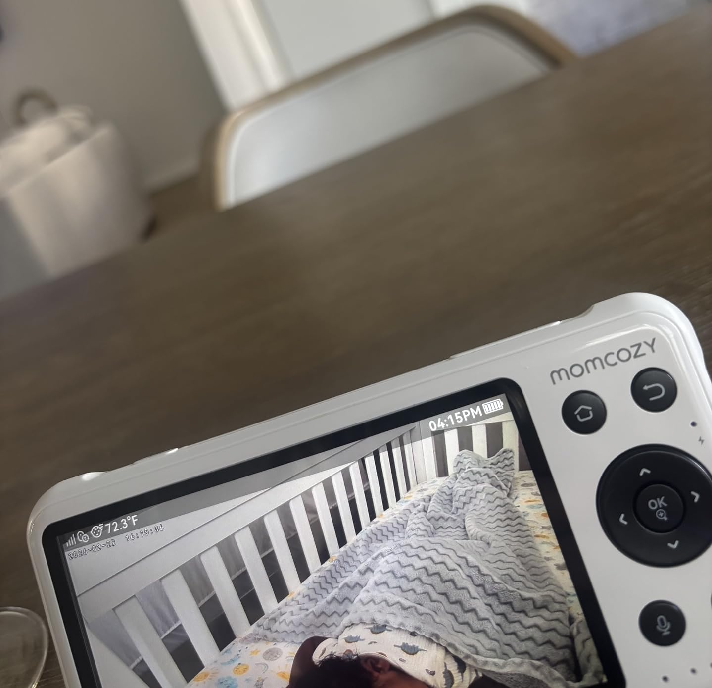 Momcozy Smart WiFi Baby Monitor with Camera and Audio,5