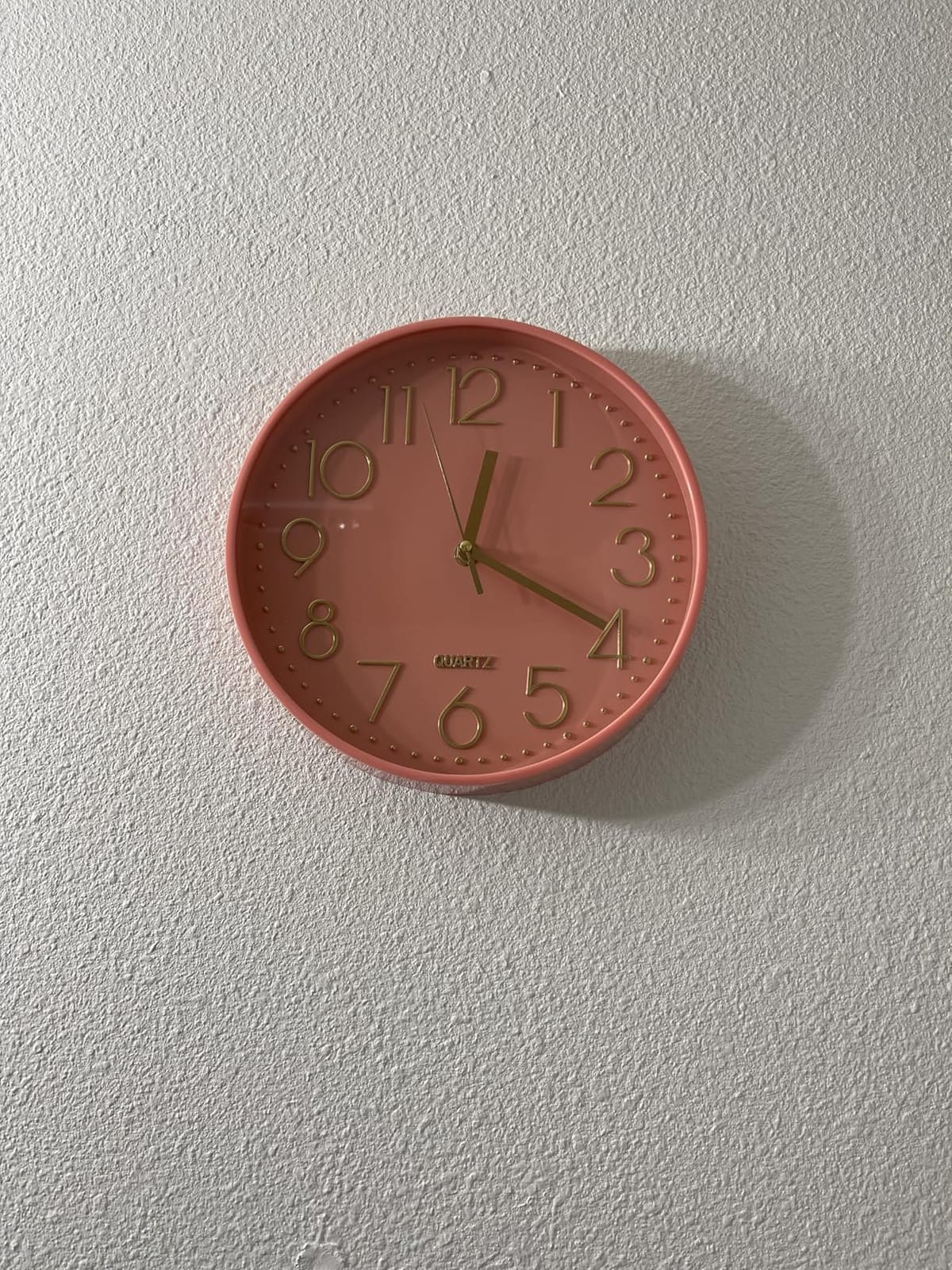 Lumuasky Wall Clock,Battery Operated Modern Analog Silent Non-Ticking Decorative Emerald Clock for School Office Classroom Bedroom Kitchen Living Room Nursery Decor (12 inch) customer photo 1