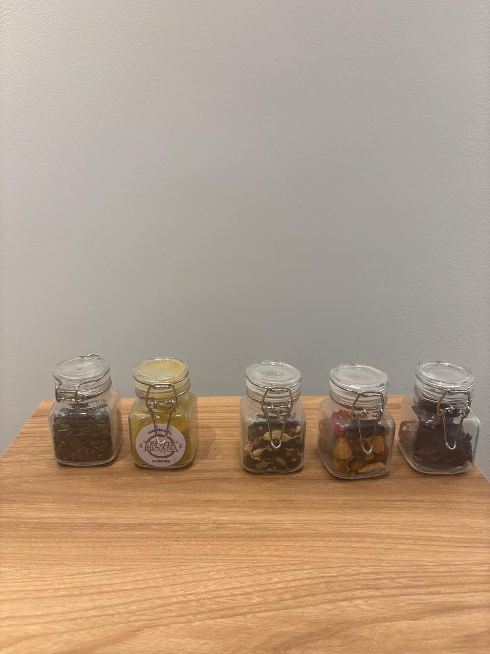 ComSaf Square Small Glass Spice Jars with Airtight Lids 4 oz 12 Pack Pantry customer photo 1