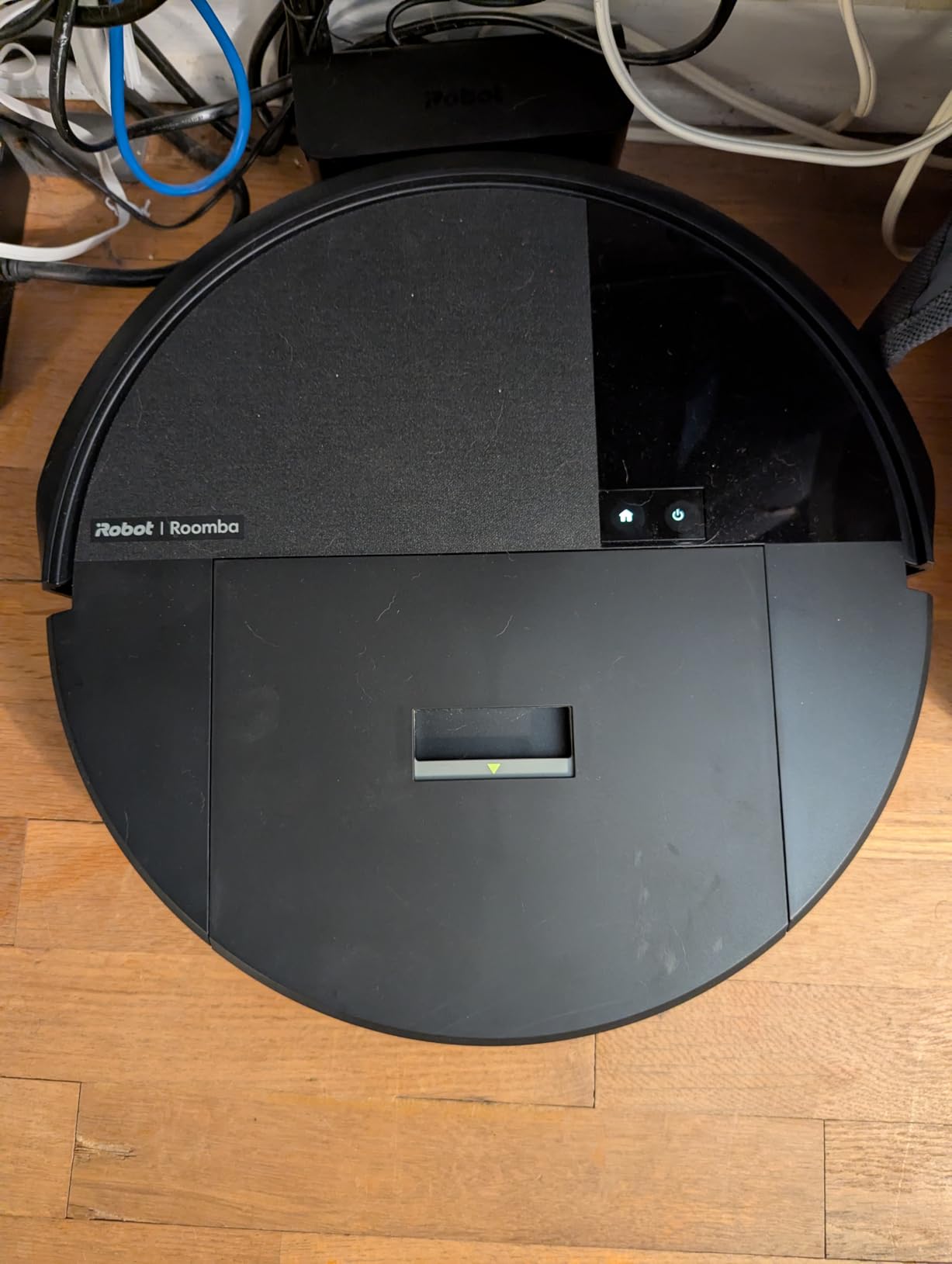 iRobot Roomba 205 DustCompactor Vac Robot Vacuum - Compacts Dirt Inside, No Emptying for 60 Days, Space Saving, No Dock Needed, Bagless, Intense Power-Lifting Suction, LiDAR Navigation, Multi-Surface customer photo 1