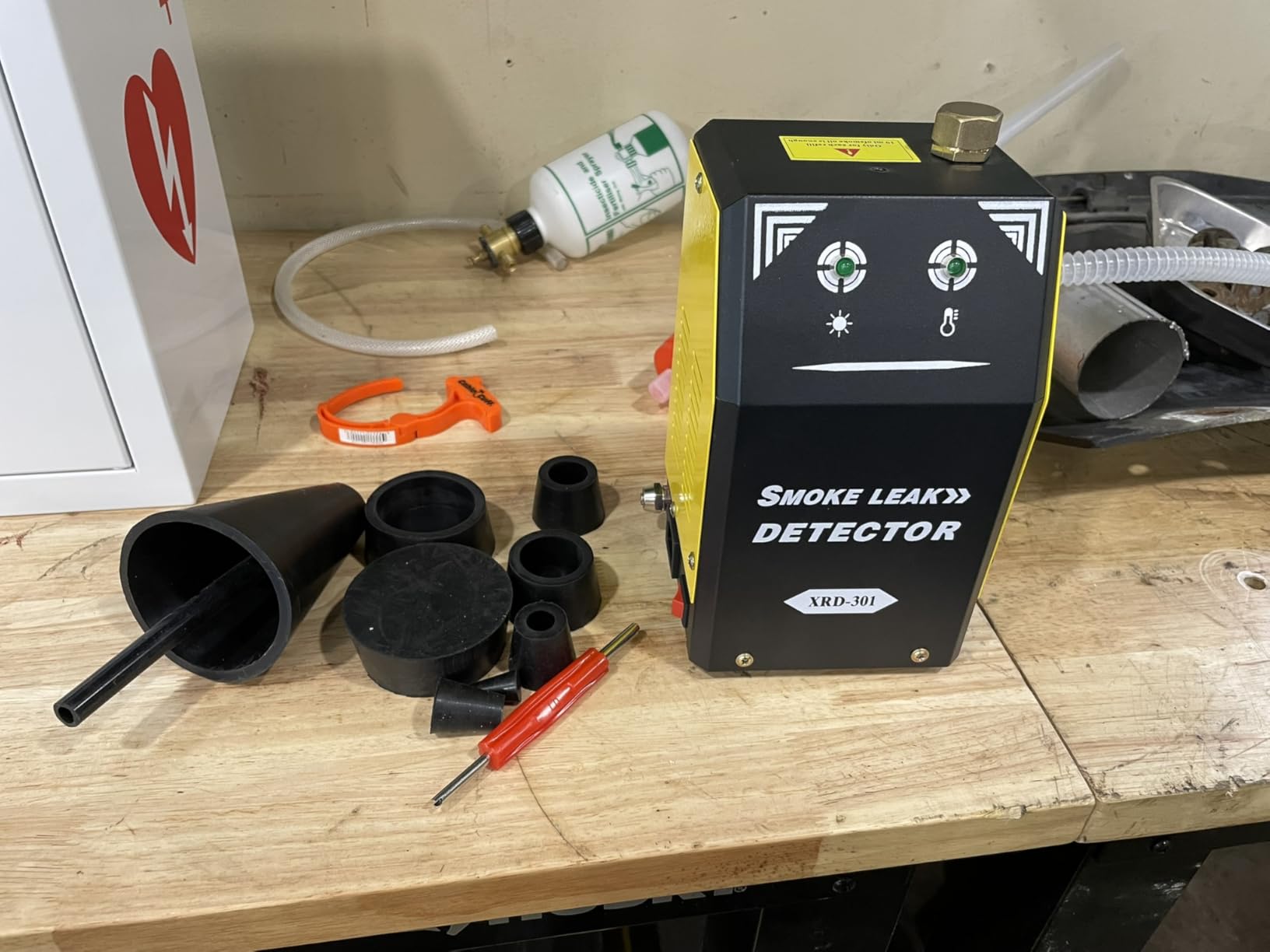 Automotive Smoke Machine, All Accessories & Built-in Air Pump - Fast 10s Smoke Output for Cars, Trucks, ATVs & Boats customer photo 1