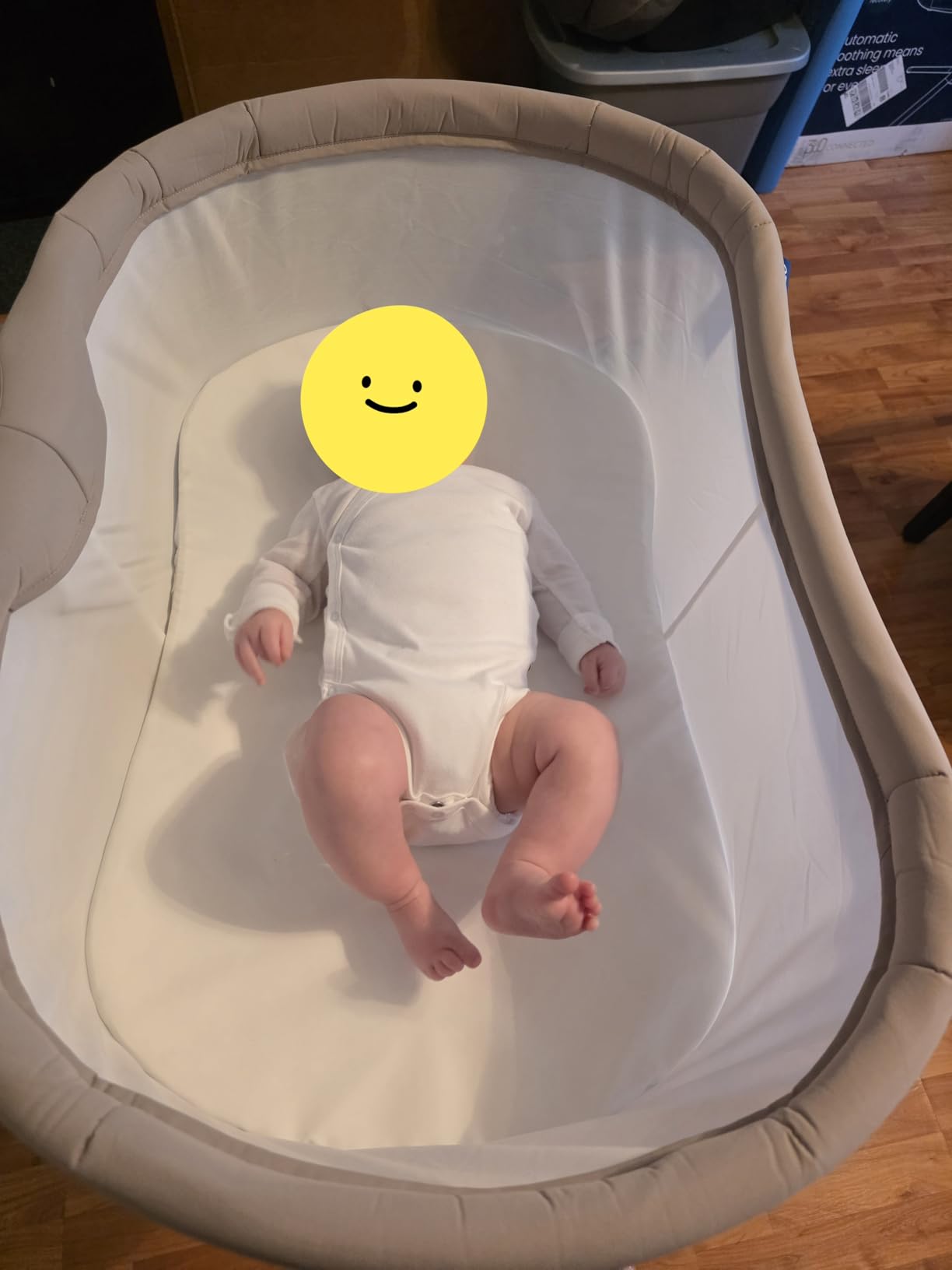 HALO BassiNest Connected Swivel Sleeper 3.0 Smart Bassinet | AutoSoothe™, 360° Swivel, Cry Detection, Rocking, Vibration & Soothing Sounds, Easy Lowering Wall for Postpartum Recovery customer photo 2