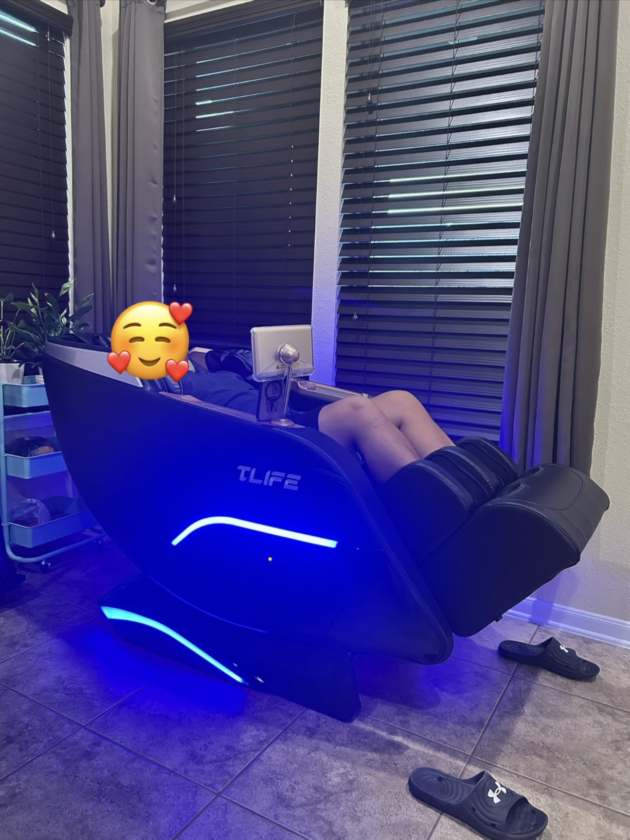 TLIFE Massage Chair Full Body 160° Zero Gravity SL-Track, 12 Modes, Black customer photo 2