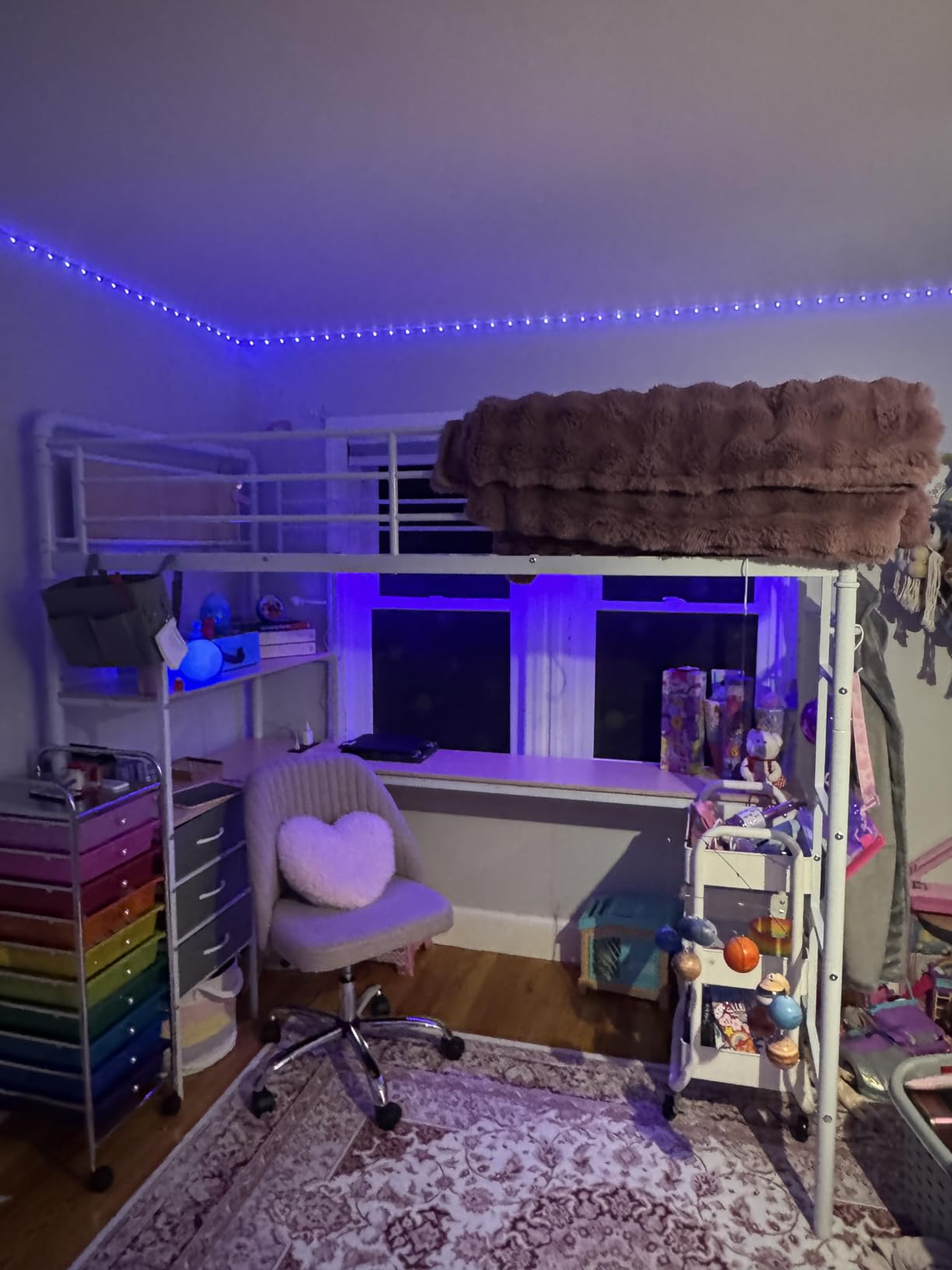 Twin Size Loft Bed with L-Shaped Desk, LED Lights,Charging Station, Industrial Heavy Duty Metal Loft Bed Frame with 3 Storage Shelves and 3 Fabric Drawers, Safety Guard & Ladder, Vintage Brown customer photo 1