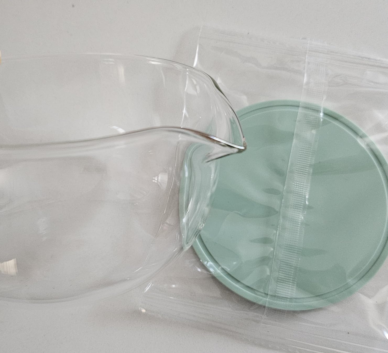 Glass Matcha Bowl With Spout,Textured Glass Chawan Matcha Green Tea Whisk Bowls,Clear Japanese Style Cute Salad Mixing Bowl customer photo 1