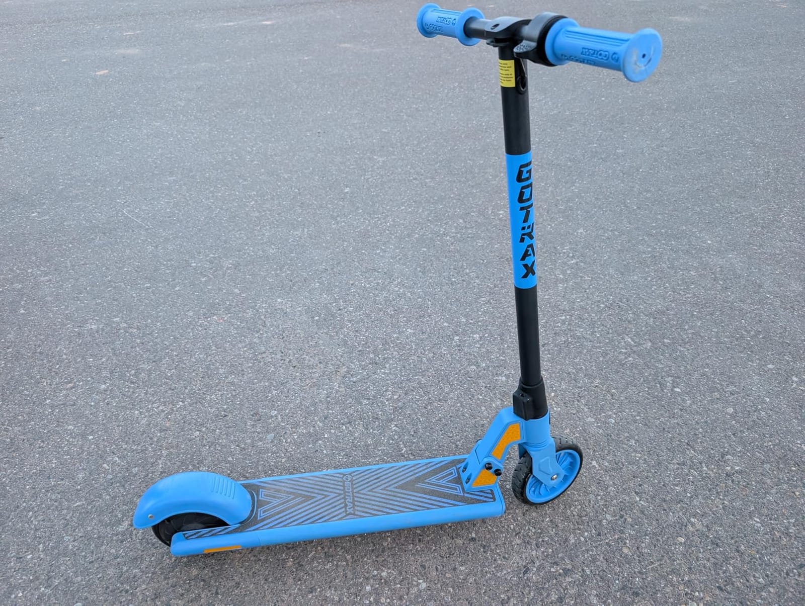 Gotrax Electric Scooter for Kids 6-12, Max 3.75 Mile & 7.5Mph,Thumb Control customer photo 2
