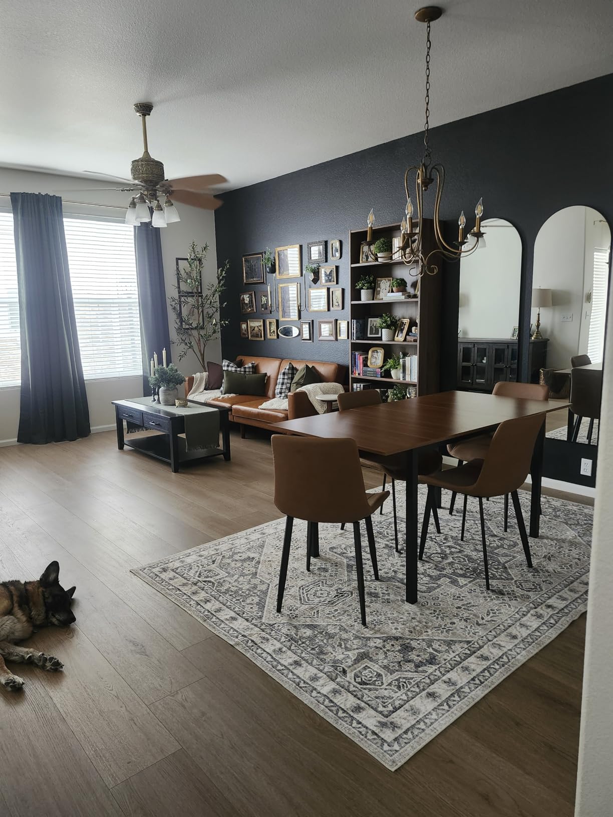 Einhomn Extendable Dining Table for 4-6, 63