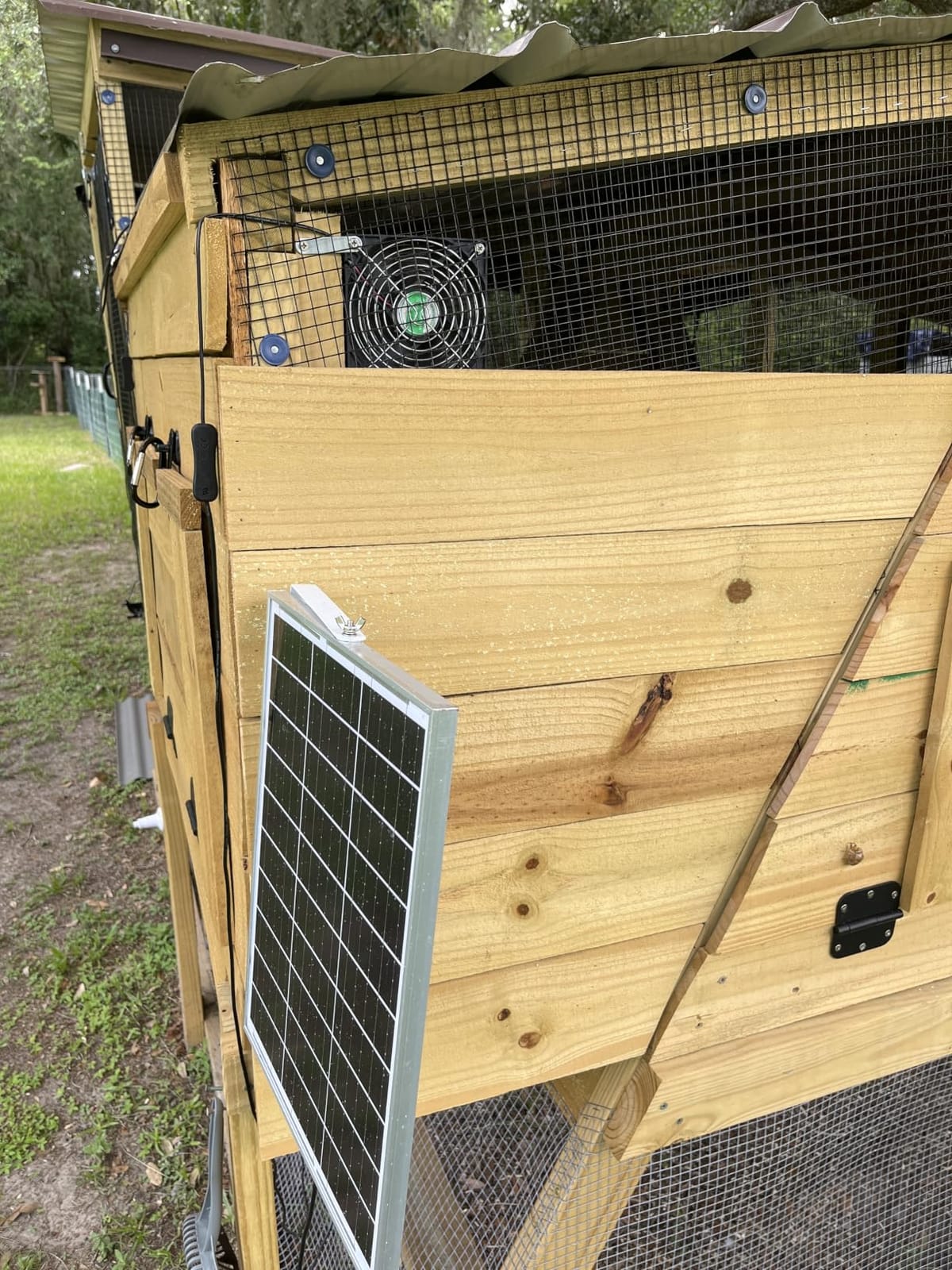 Solar Greenhouse Fan 3 Kit, 30W Large Solar Powered Exhaust and Intake Fan Outdoor Waterproof, Strong Airflow, 16.5ft Cord, for Chicken Coop Shed Air Ventilation and Circulation, No Battery customer photo 1