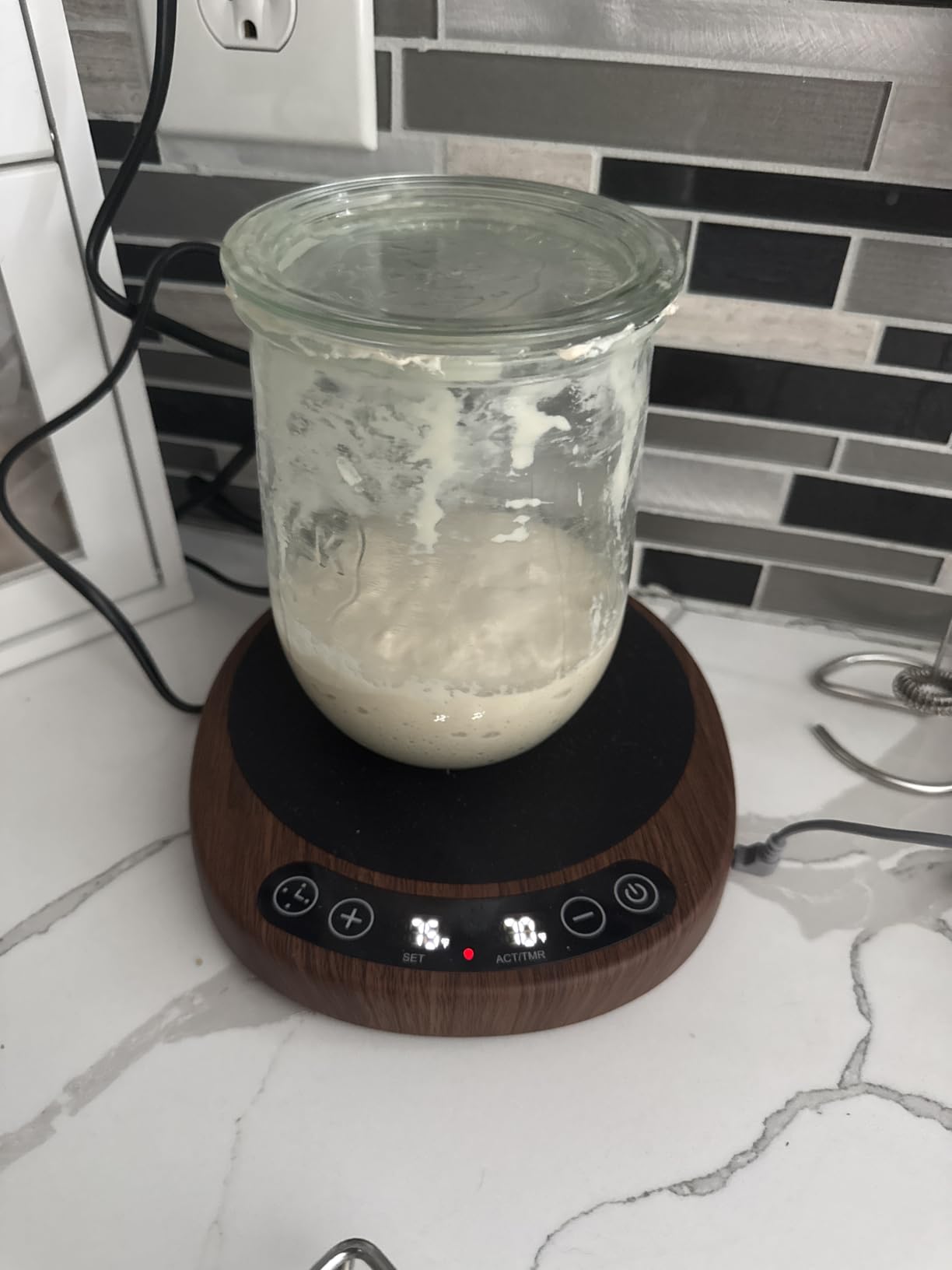 SourKeeper, Larger 2-in-1 Sourdough Starter Warmer Pro - 2026 Upgrade Larger Heating Plate, Dough Temp Probe, 1°F Control (70–110°F), 24H Timer, Real-Time Monitoring Walnut,6.5inch customer photo 1