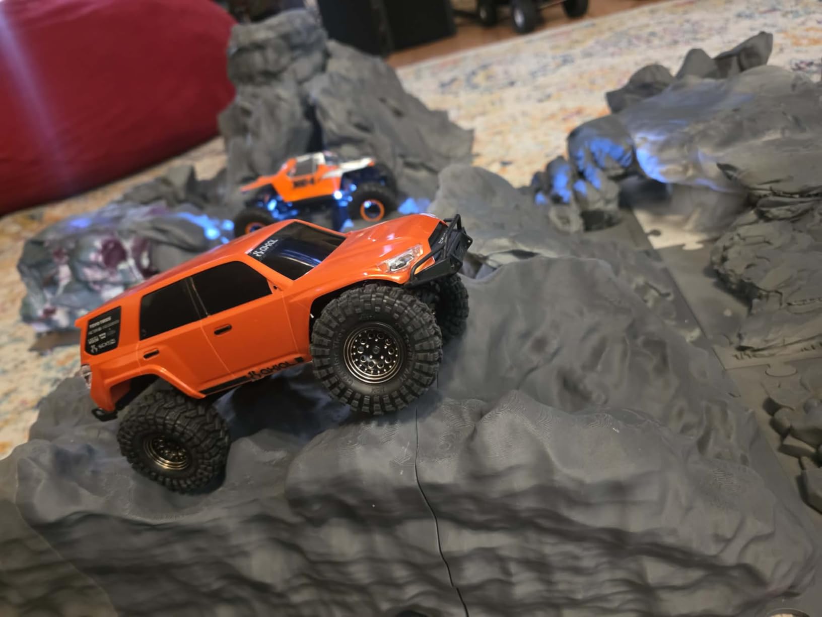 Axial RC Truck 1/24 SCX24 Toyota 4Runner 4X4 RTR Brushed Rock Crawler, RTR (Battery and Charger Included), Orange, AXI-2035T1 customer photo 1