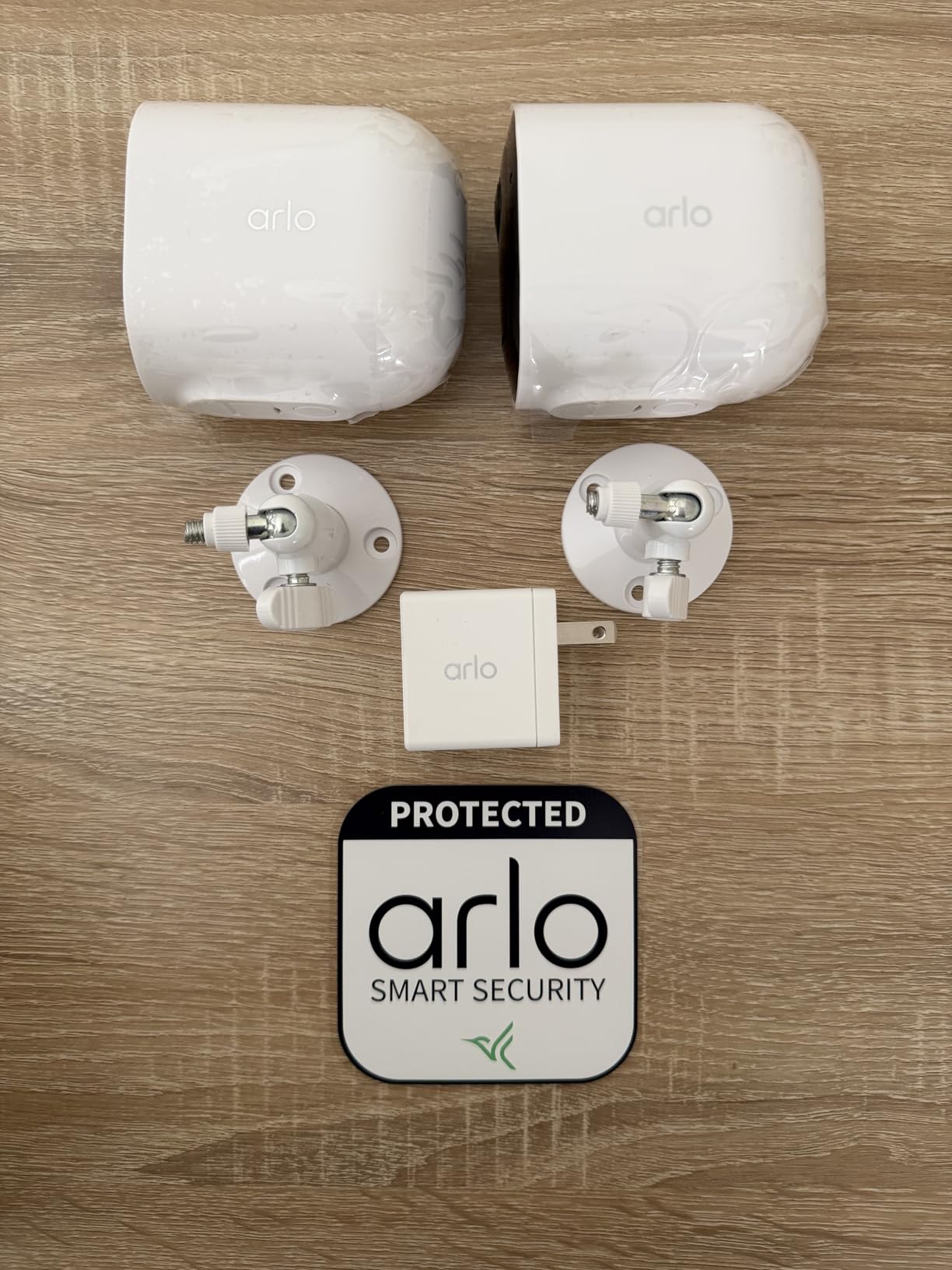 Arlo Pro Wireless Security Camera 2K HDR (6th Gen) - 4-Cam | 2K HDR video; Wireless outdoor; Rechargeable removeable battery; AI detection; Emergency Response; 1-mo Secure plan incl. customer photo 1
