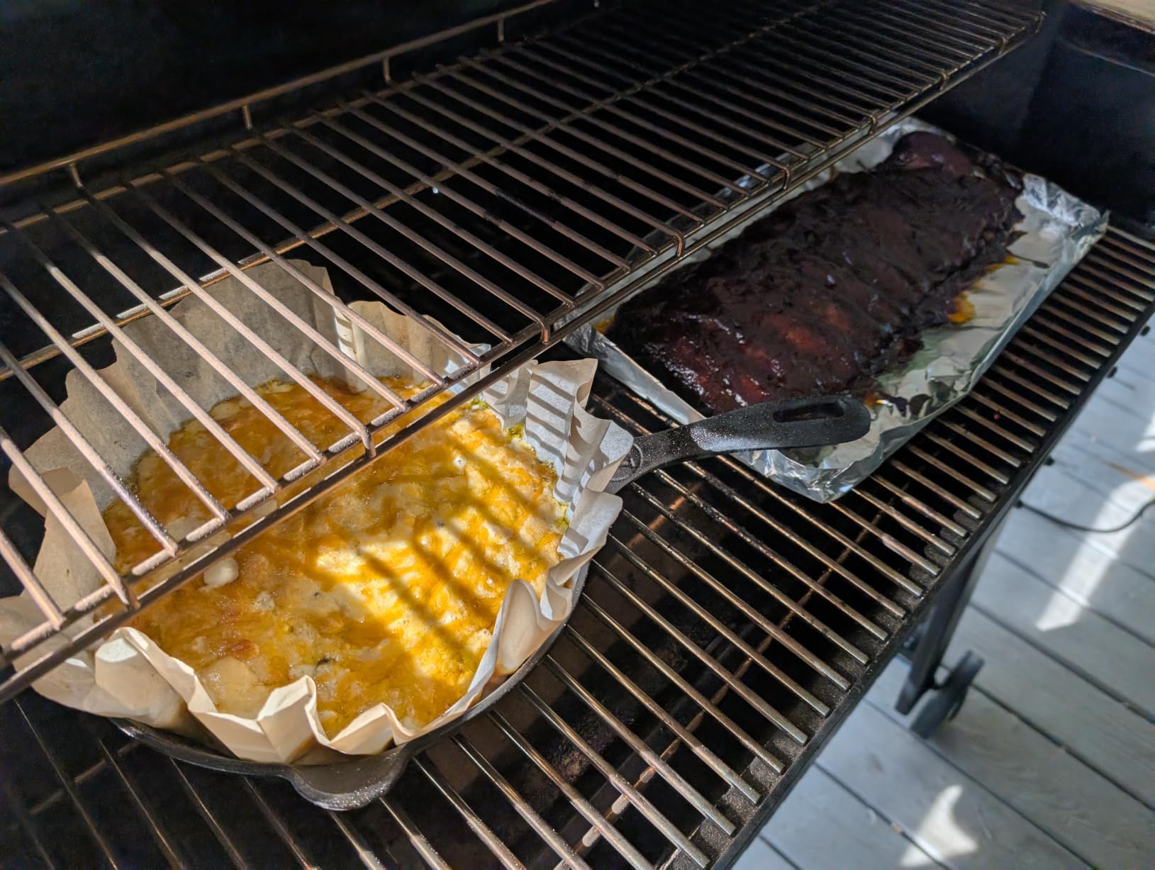 Weber Smoque XL 34-Inch Pellet Smoker, Pellet Grill, Black | Outdoor BBQ Pellet Smoker, Up to 500°F with SmokeBoost, SmoqueVent Airflow System & Rapid React PID Temperature Control customer photo 1