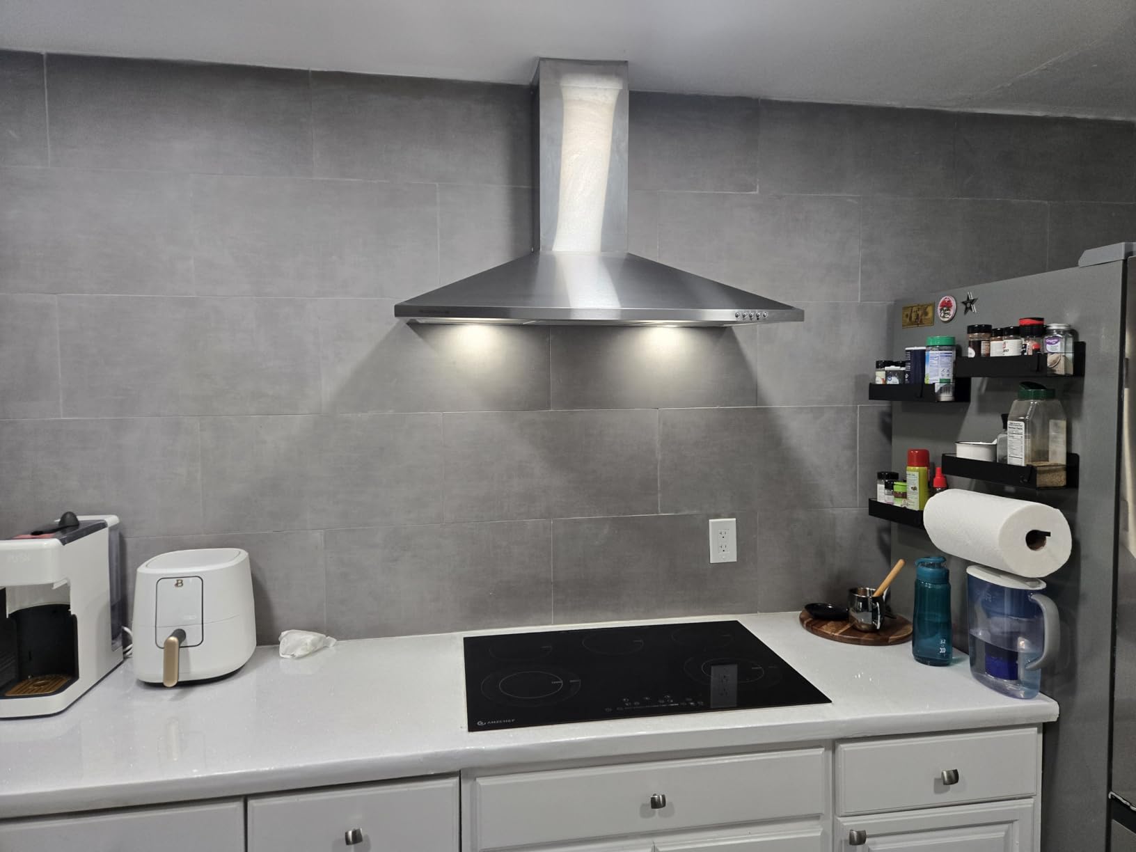 24 Inch Wall Mount Range Hood Stainless Steel Ducted/Ductless Convertible Kitchen Exhaust Hood with 450 CFM Motor, 3 Speed Fan, LED Lighting and Dishwasher Safe Filters (Stainless Steel, 24inch) customer photo 2