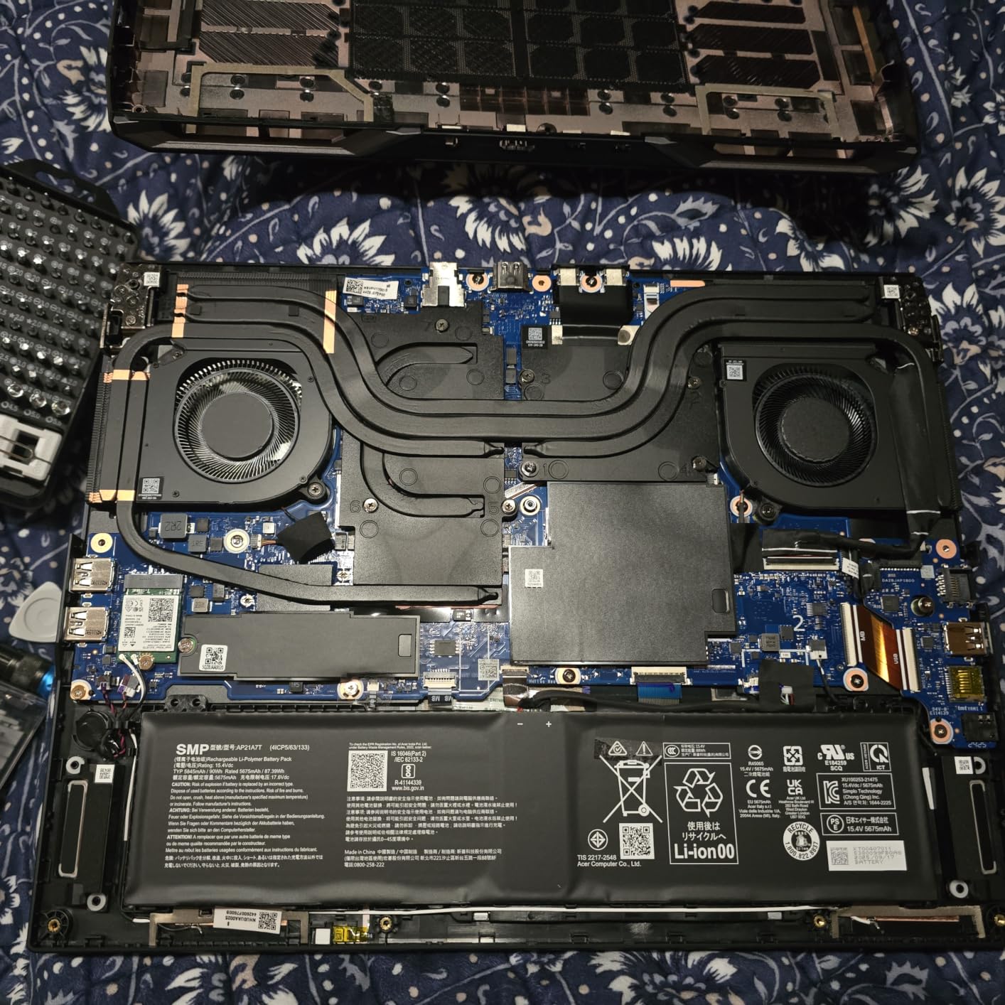Predator Helios Neo 16 AI Gaming Laptop | Intel Core Ultra 9 Processor 275HX | NVIDIA GeForce RTX 5070 Ti | 16