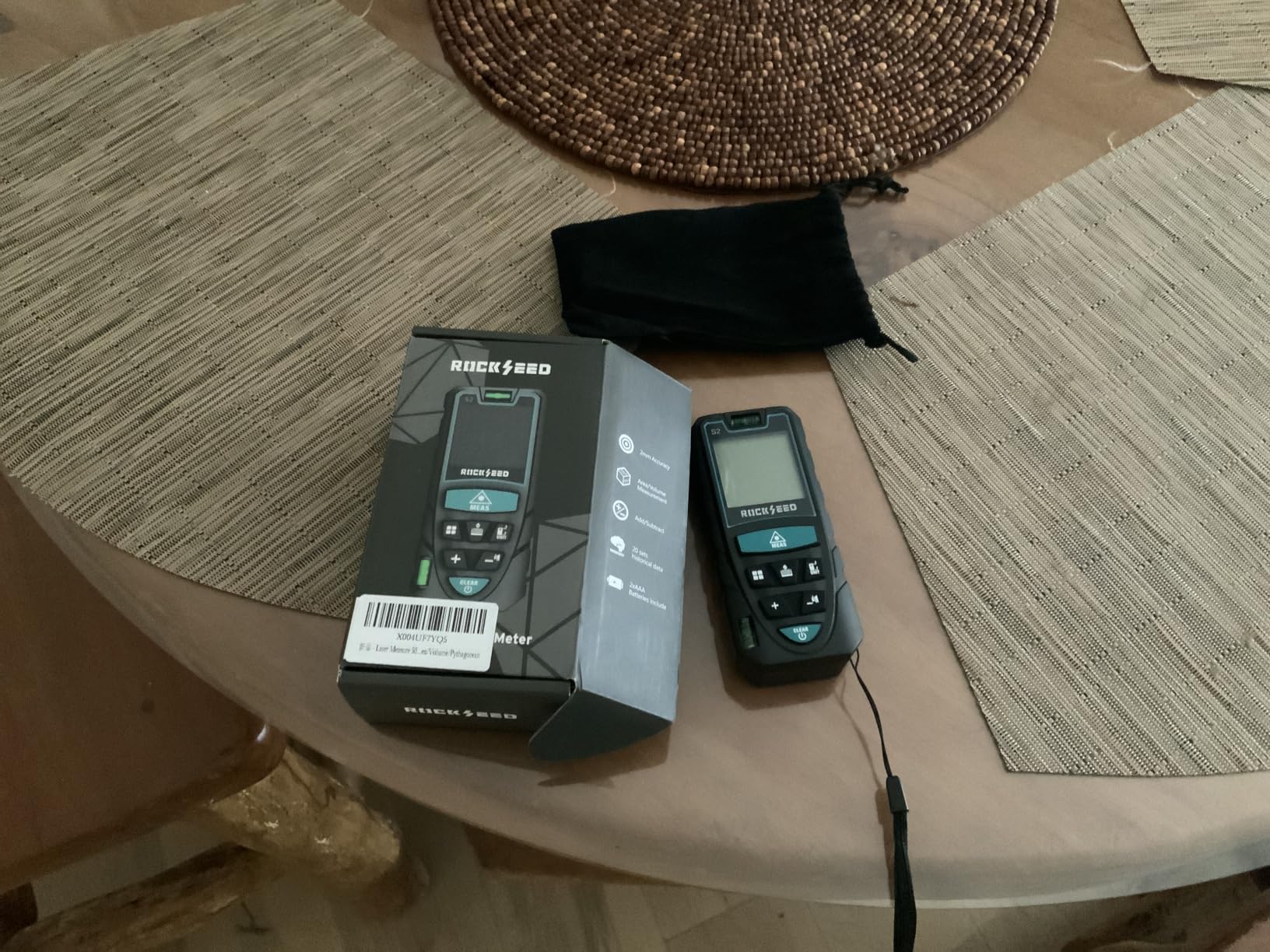 Laser Measure,RockSeed Digital Laser Distance Meter with 2 Bubble Levels,Portable M/in/Ft Unit Switching Backlit LCD and Measuring Distance/Area/Volume/Pythagorean customer photo 1