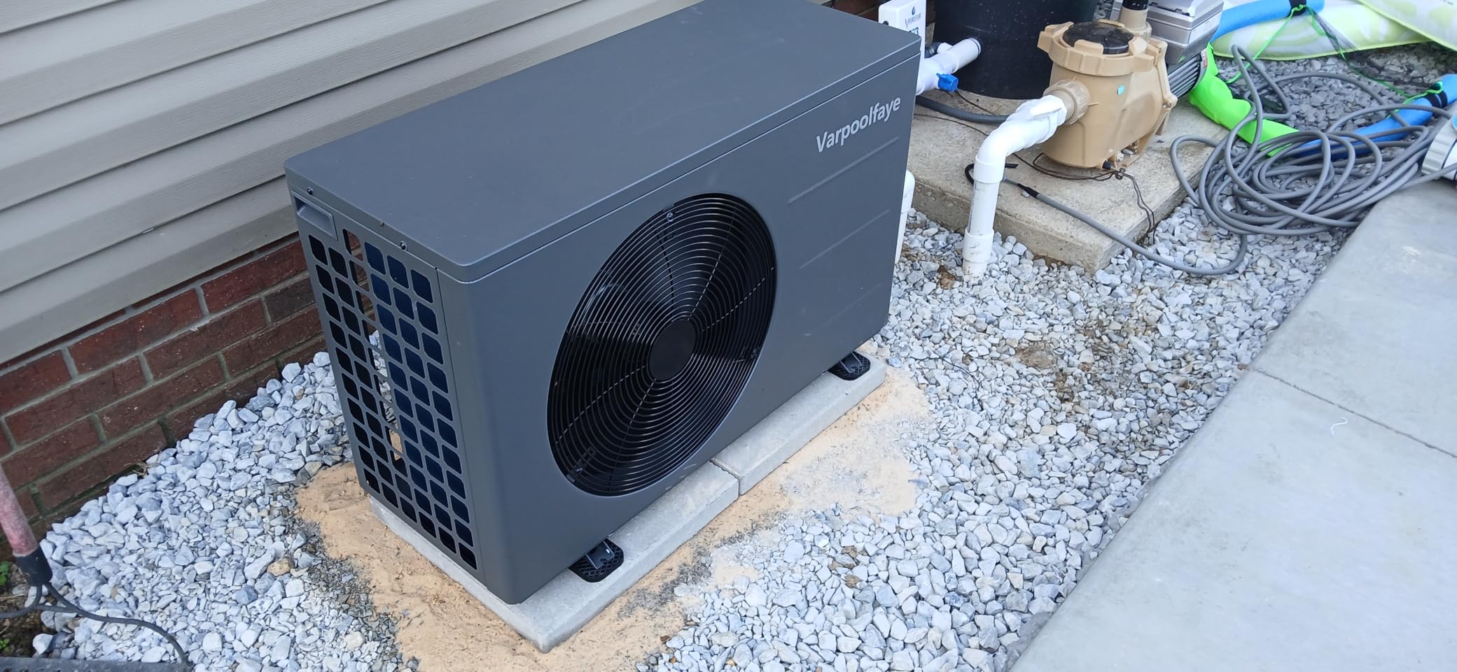 140,000 Btu Electric Pool Heat Pump for Inground Pools 220V customer photo 1
