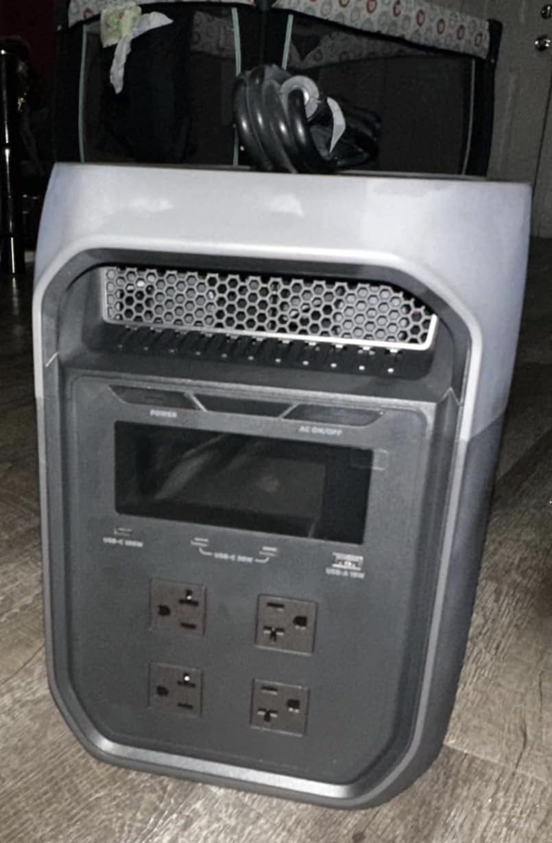 EF ECOFLOW DELTA 3 Max Portable Power Station, 2048Wh LFP Battery, 2400W | 3400W X-Boost Output, Ultra-Fast 0-80% Charging in 1.13 Hr, Home Backup & RV Camping, Solar Generator (Solar Panel Optional) customer photo 1