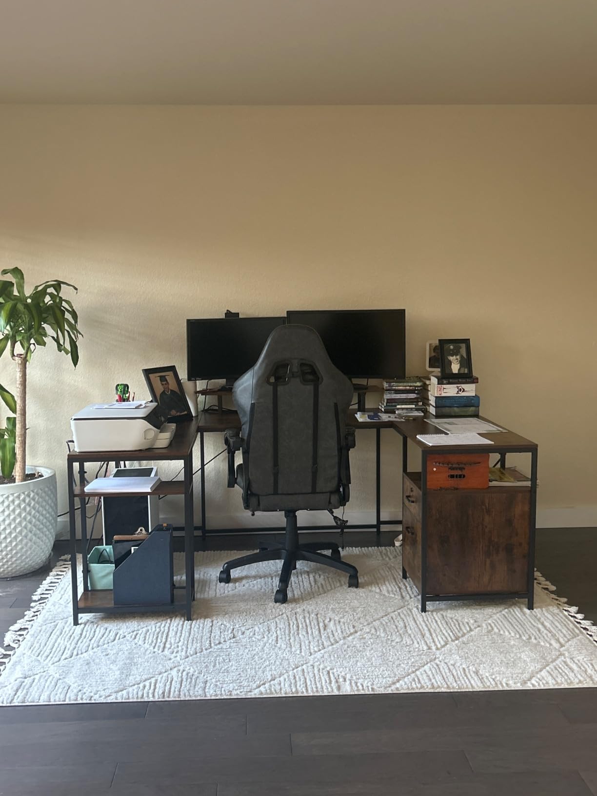 DWVO U Shaped Desk with Drawers customer photo 1