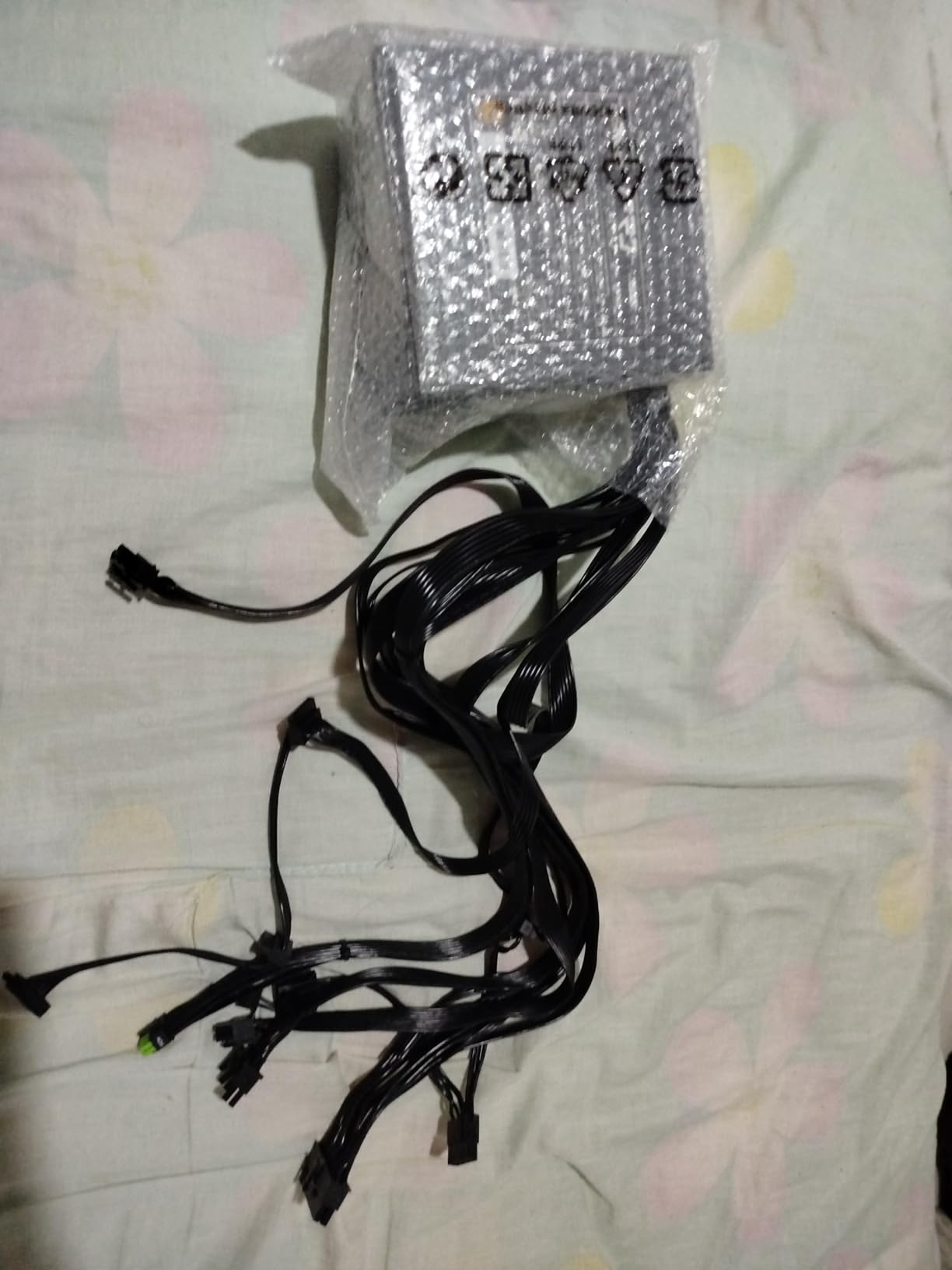 ASRock PRO 850G Power Supply - 850W 80 Plus Gold Certified, ATX 3.1 & PCIe 5.1 Ready, Native 12V-2x6 Connector, 120mm Low-Noise Fan, 3-Year Warranty customer photo 1