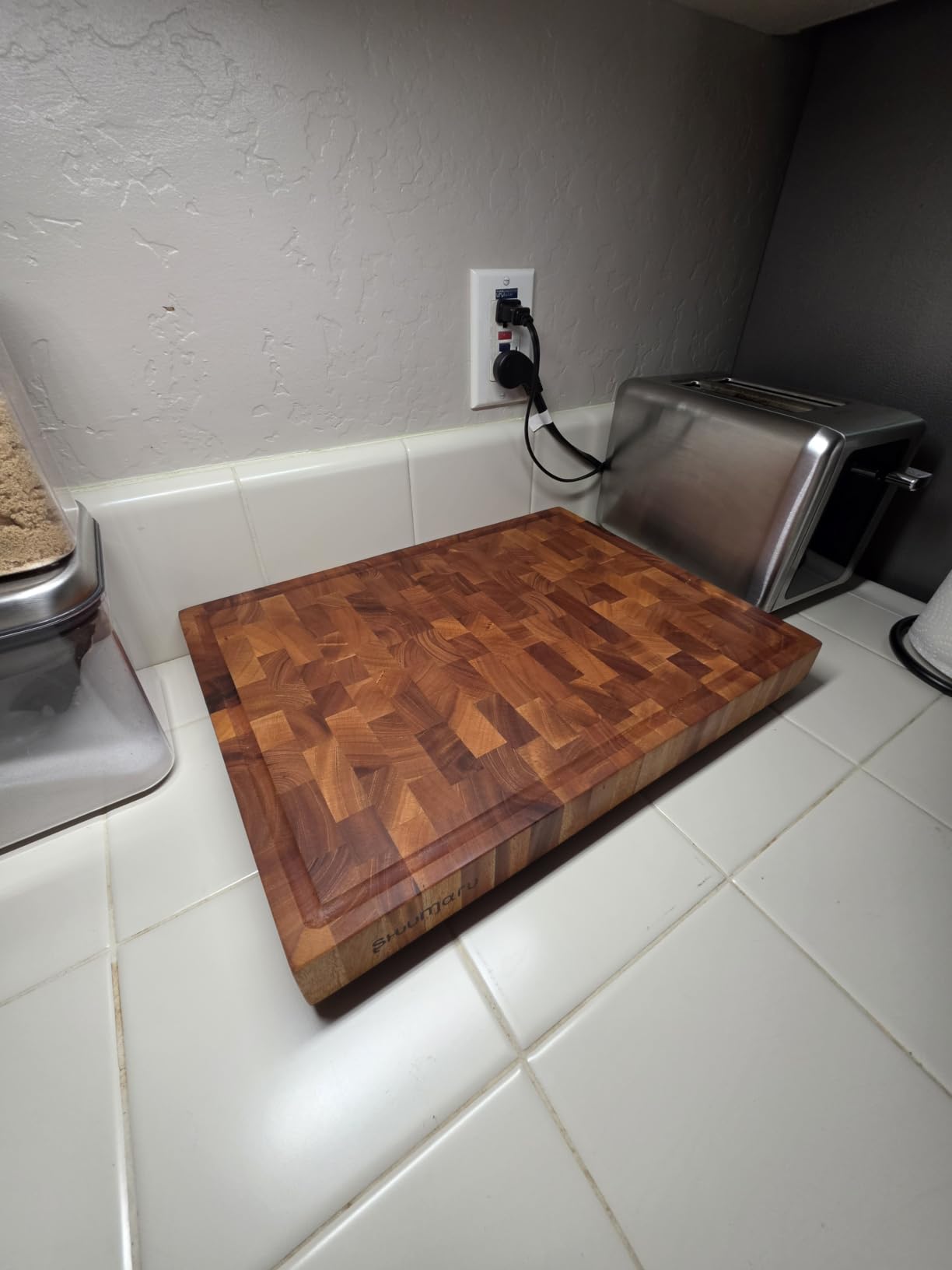 SHUMARU Mahogany End Grain Cutting Board 12.6×12.6×2 in with Holder – Handmade Checkered Butcher Block, Knife-Friendly, Non-Slip Feet, Ergonomic Handles customer photo 1