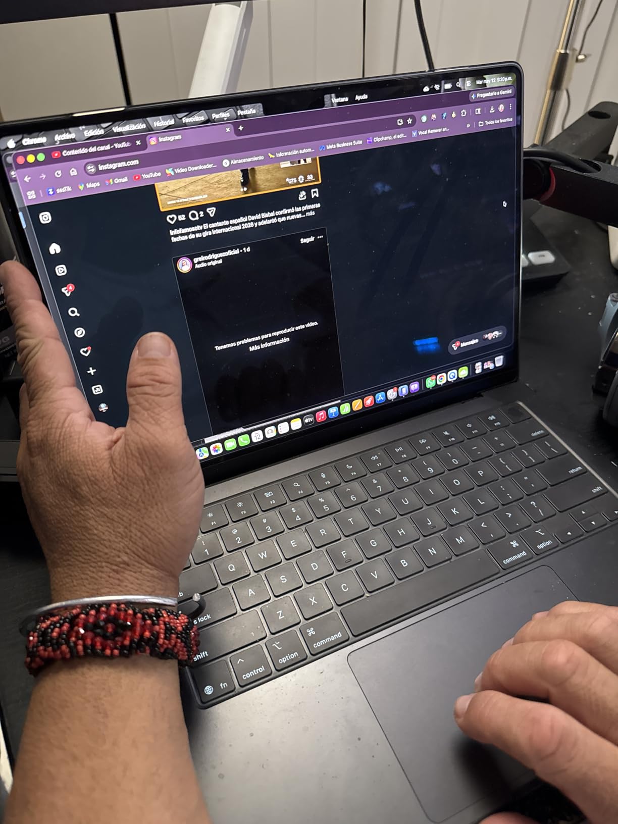 Apple 2025 MacBook Pro Laptop with Apple M5 chip with 10-core CPU and 10-core GPU: Built for AI, 14.2-inch Liquid Retina XDR Display, 24GB Unified Memory, 1TB SSD Storage; Silver customer photo 1