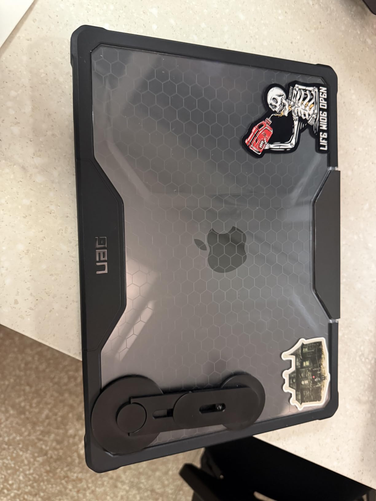 Apple 2025 MacBook Pro Laptop with Apple M5 chip with 10-core CPU and 10-core GPU: Built for AI, 14.2-inch Liquid Retina XDR Display, 24GB Unified Memory, 1TB SSD Storage; Silver customer photo 2