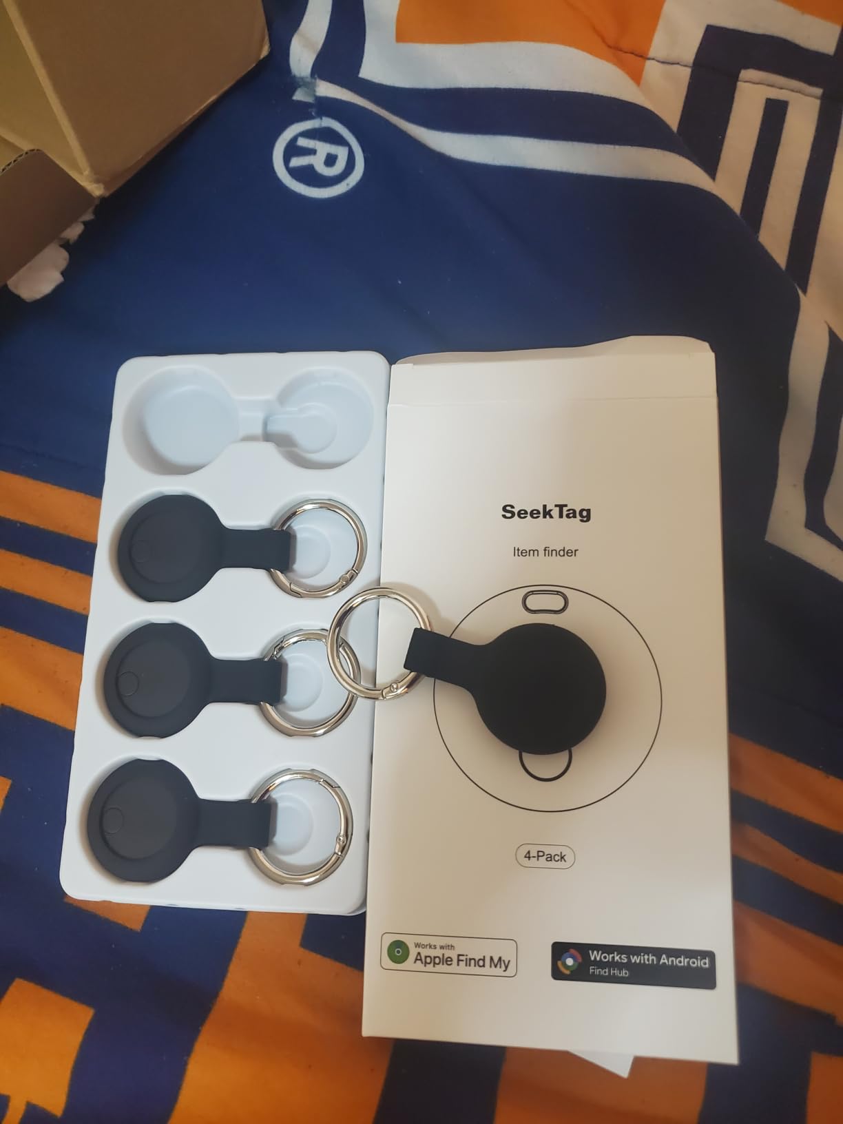 Air Tags for Android,Air Tags-4 Pack Android,Air Tracker Tags with 4 Case,2 Year Battery Life,Google & Apple Find Trackers for Google'S Find Hub App & Apple Find My,IP65 Waterproof Luggage Tracker customer photo 2