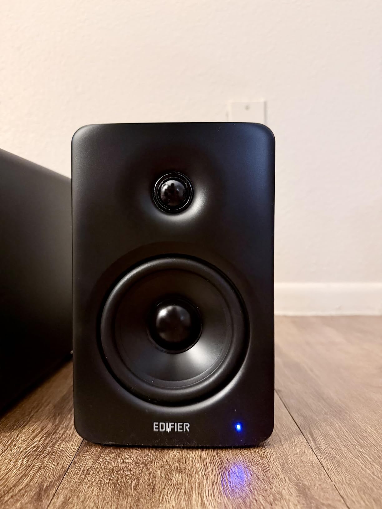 Edifier M90 Computer Speakers, 100W RMS Desktop Speakers, Black customer photo 1