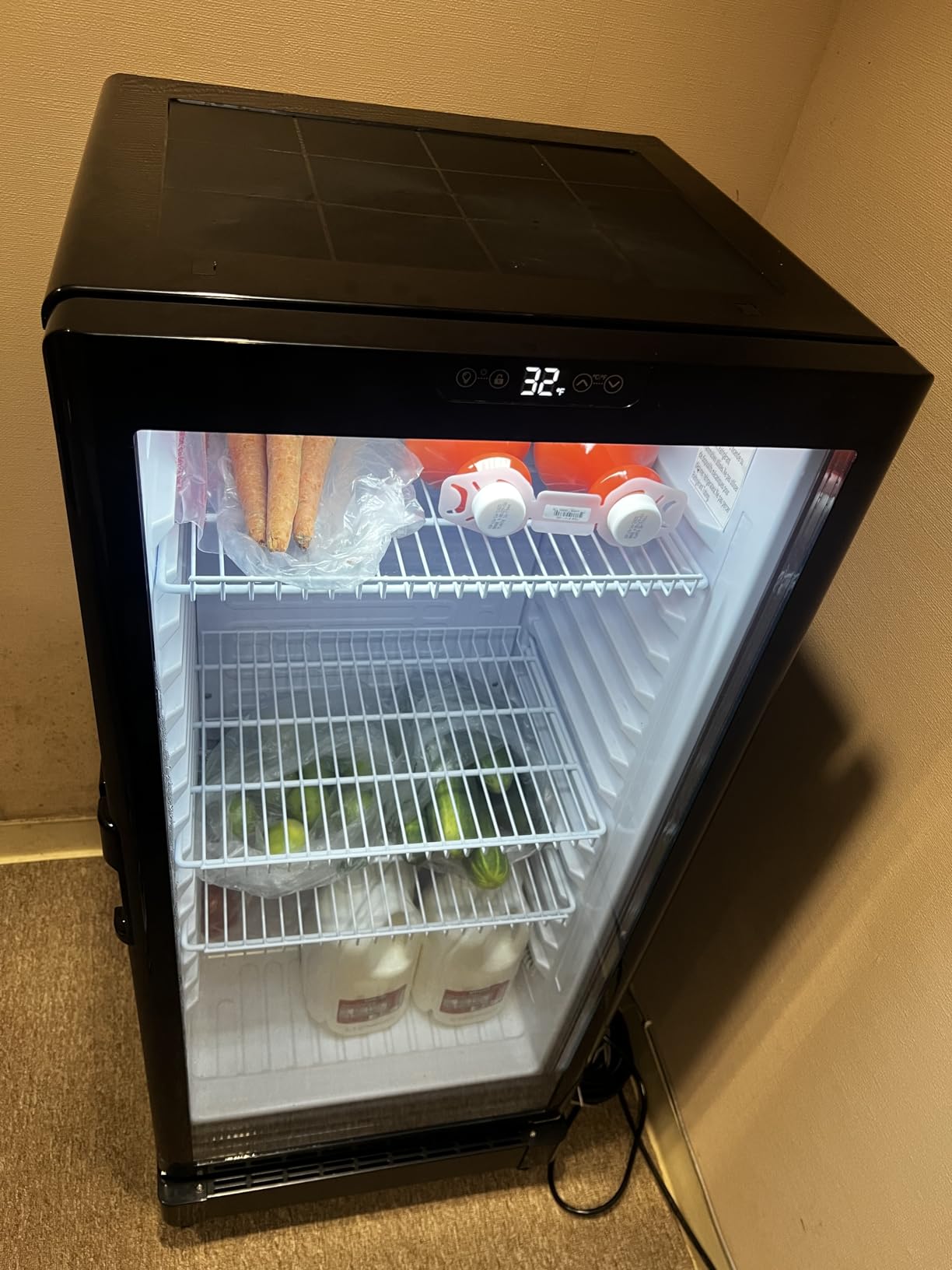 25 Cu.Ft Commercial Beverage Refrigerator, Double Glass Door customer photo 2